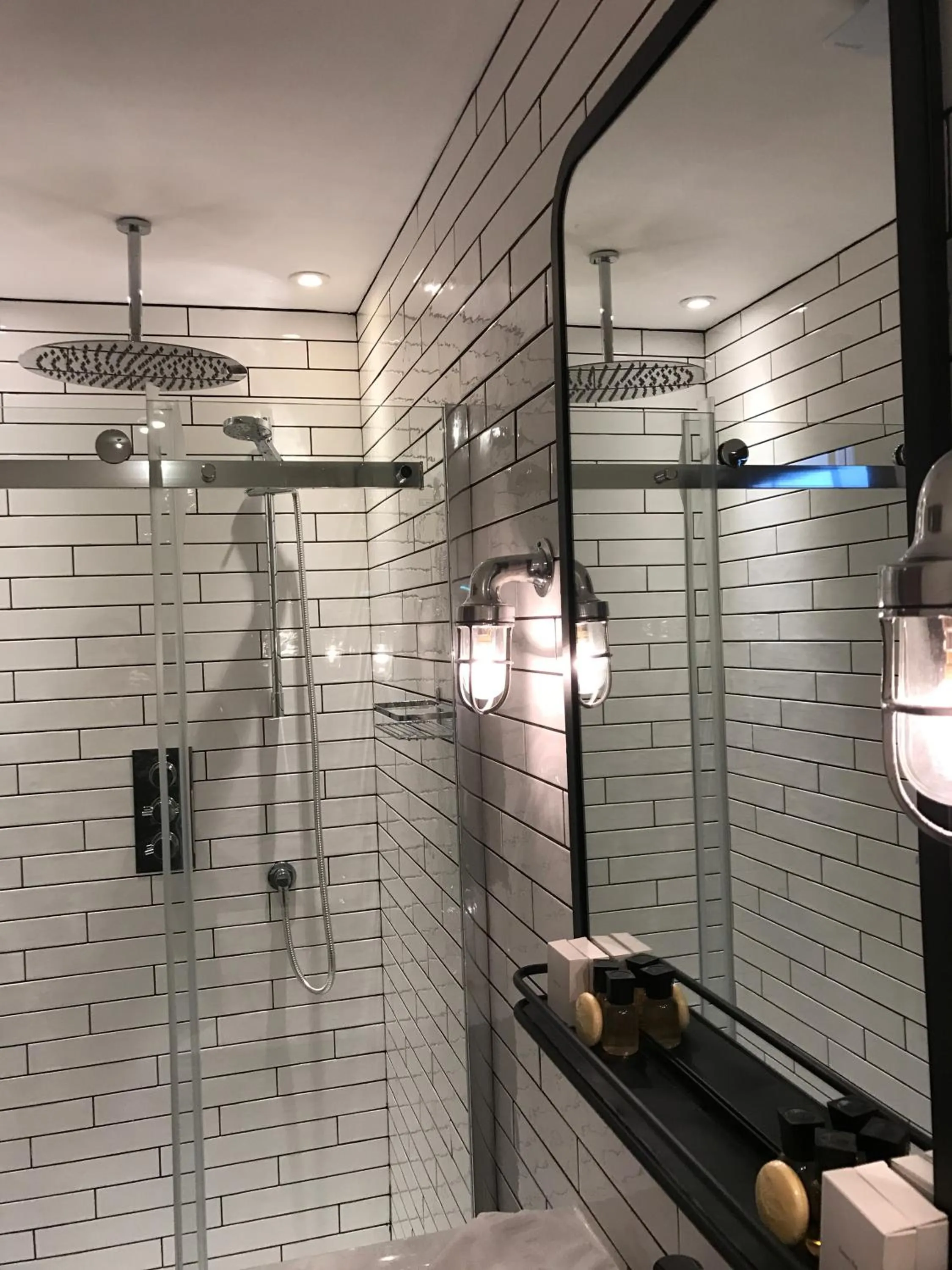 Bathroom in The Southern Belle