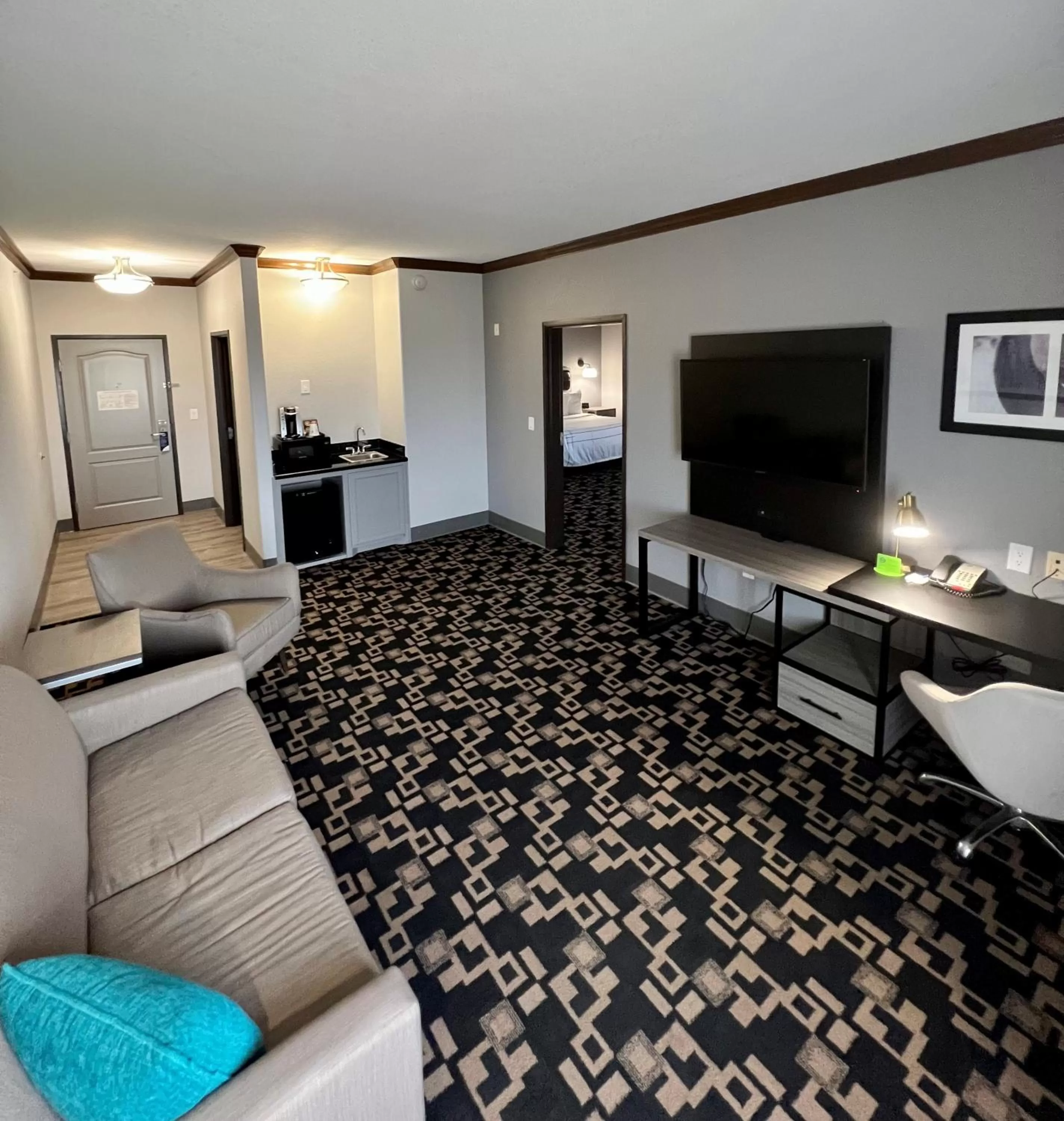 Communal lounge/ TV room in La Quinta by Wyndham Big Spring