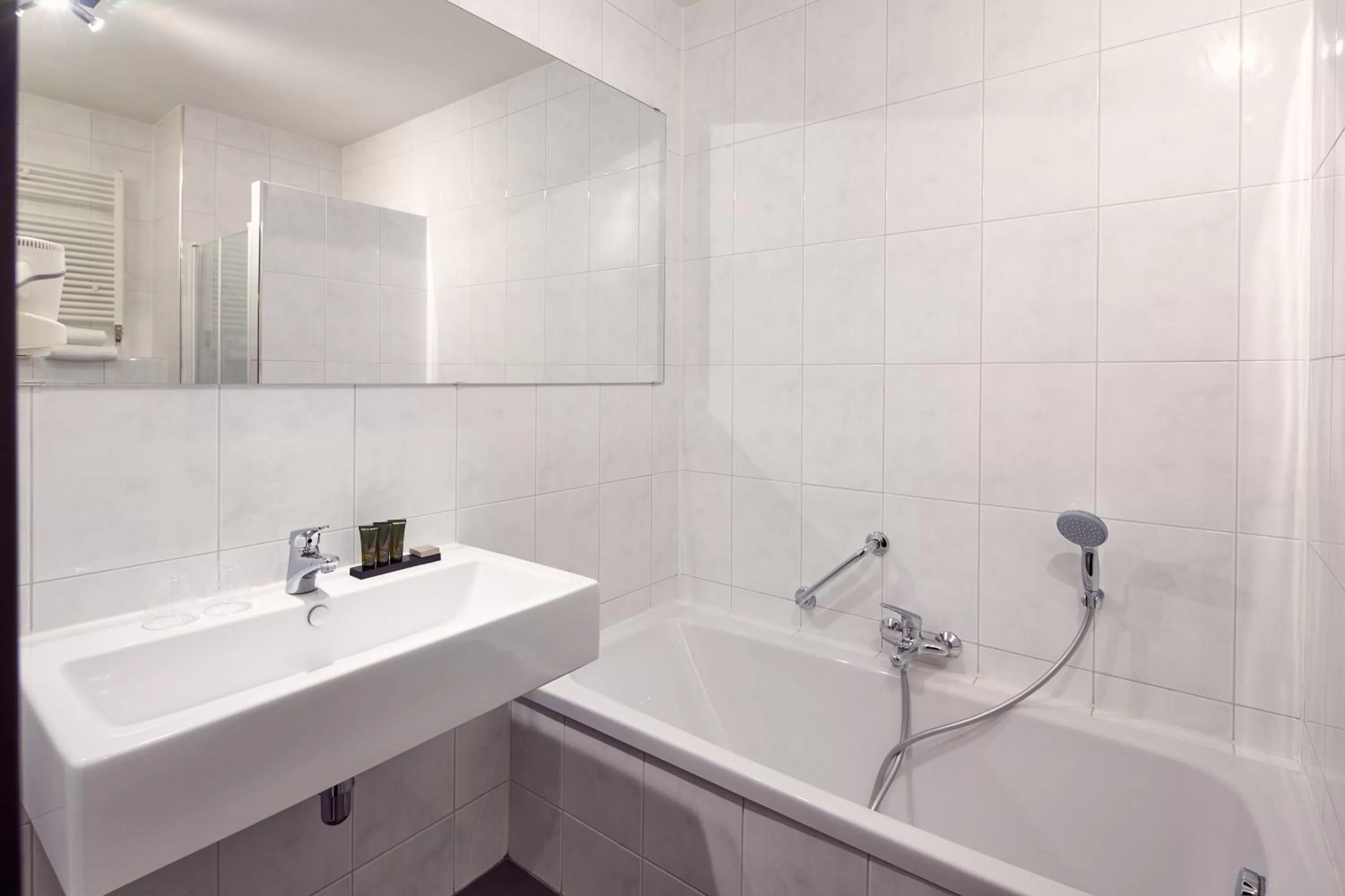 Bathroom in Van der Valk Hotel Arnhem