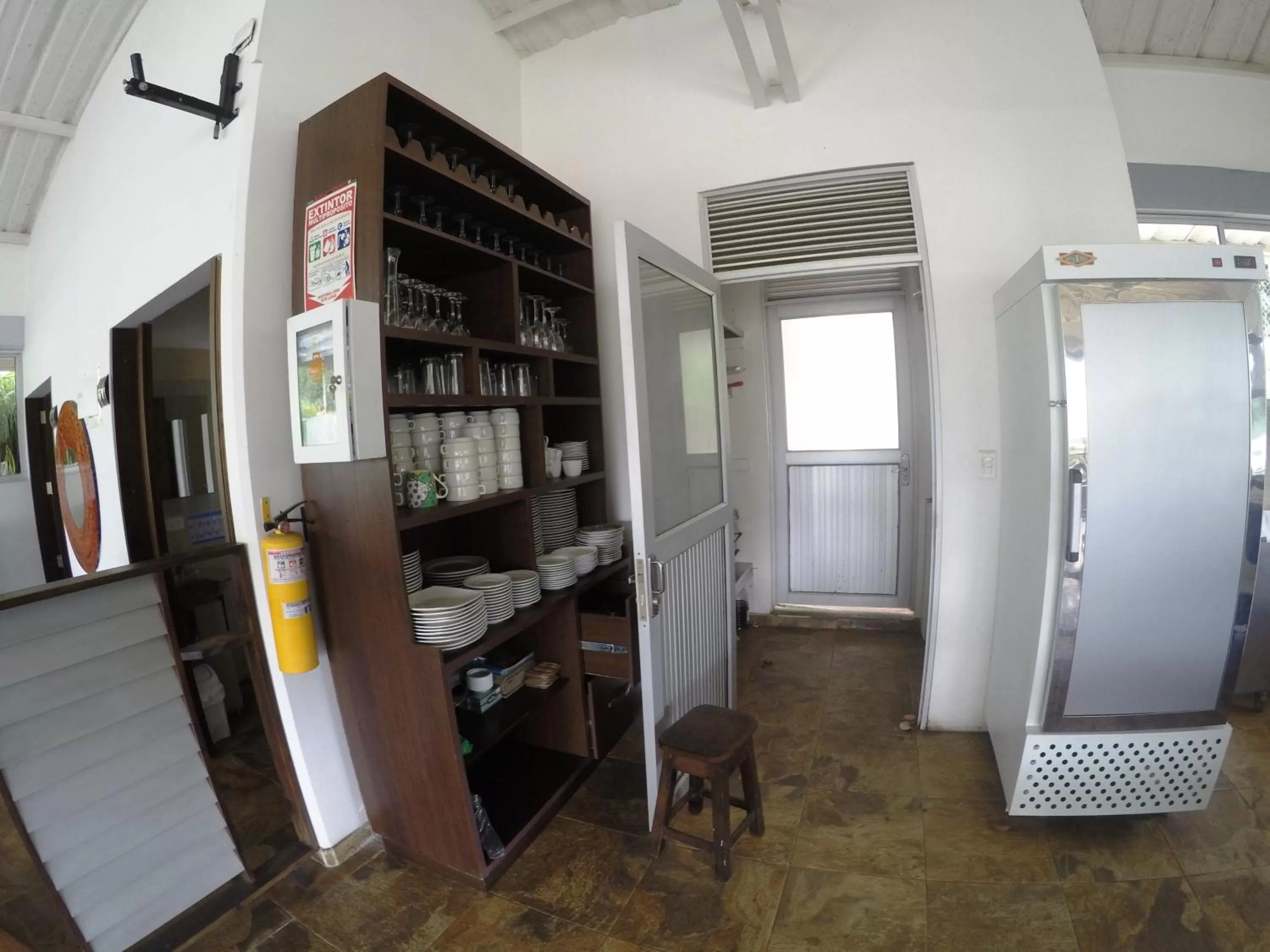 Restaurant/places to eat in Sky Club Eco Hotel