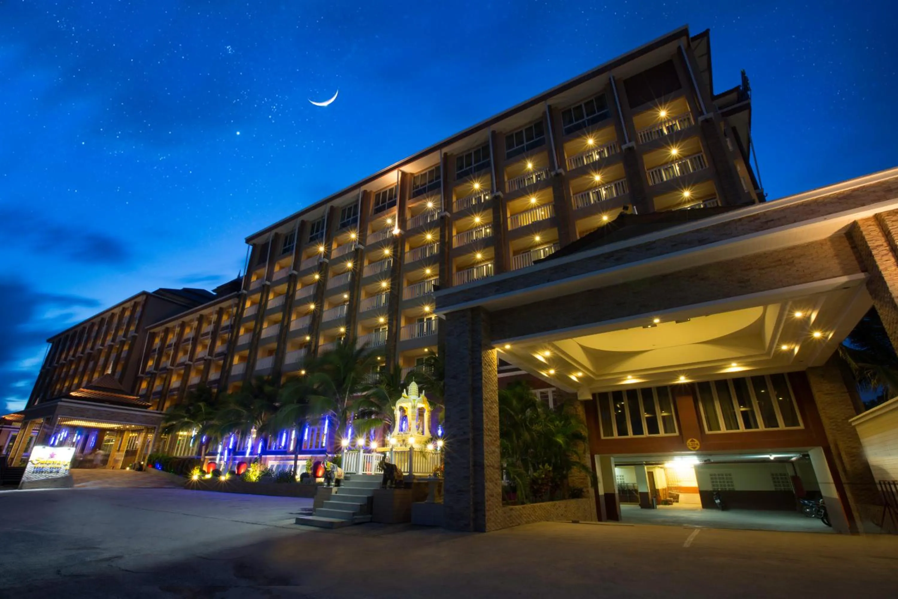 Property building in Saisawan Beach Luxury Hotel