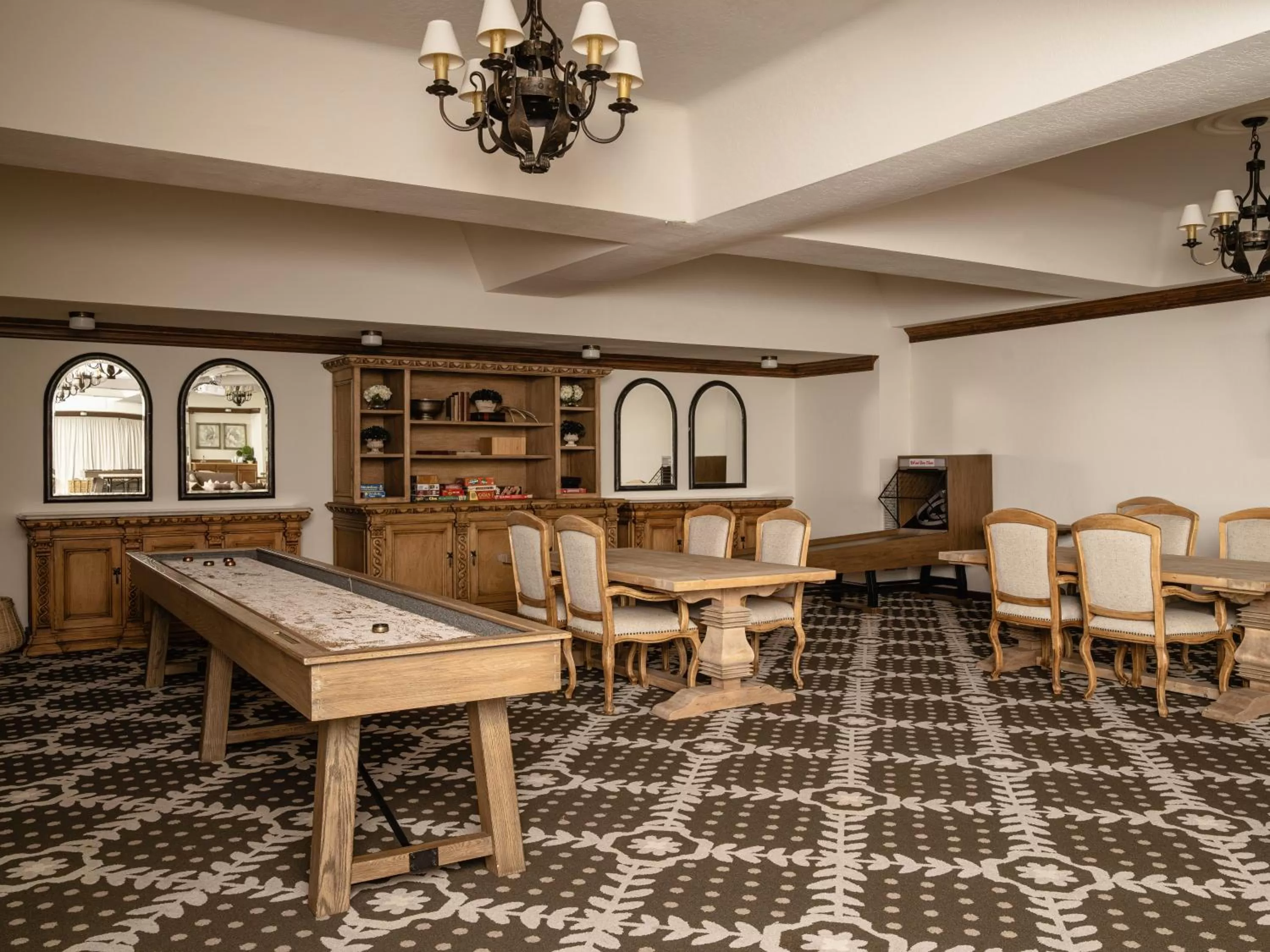 Game Room in Enzian Inn