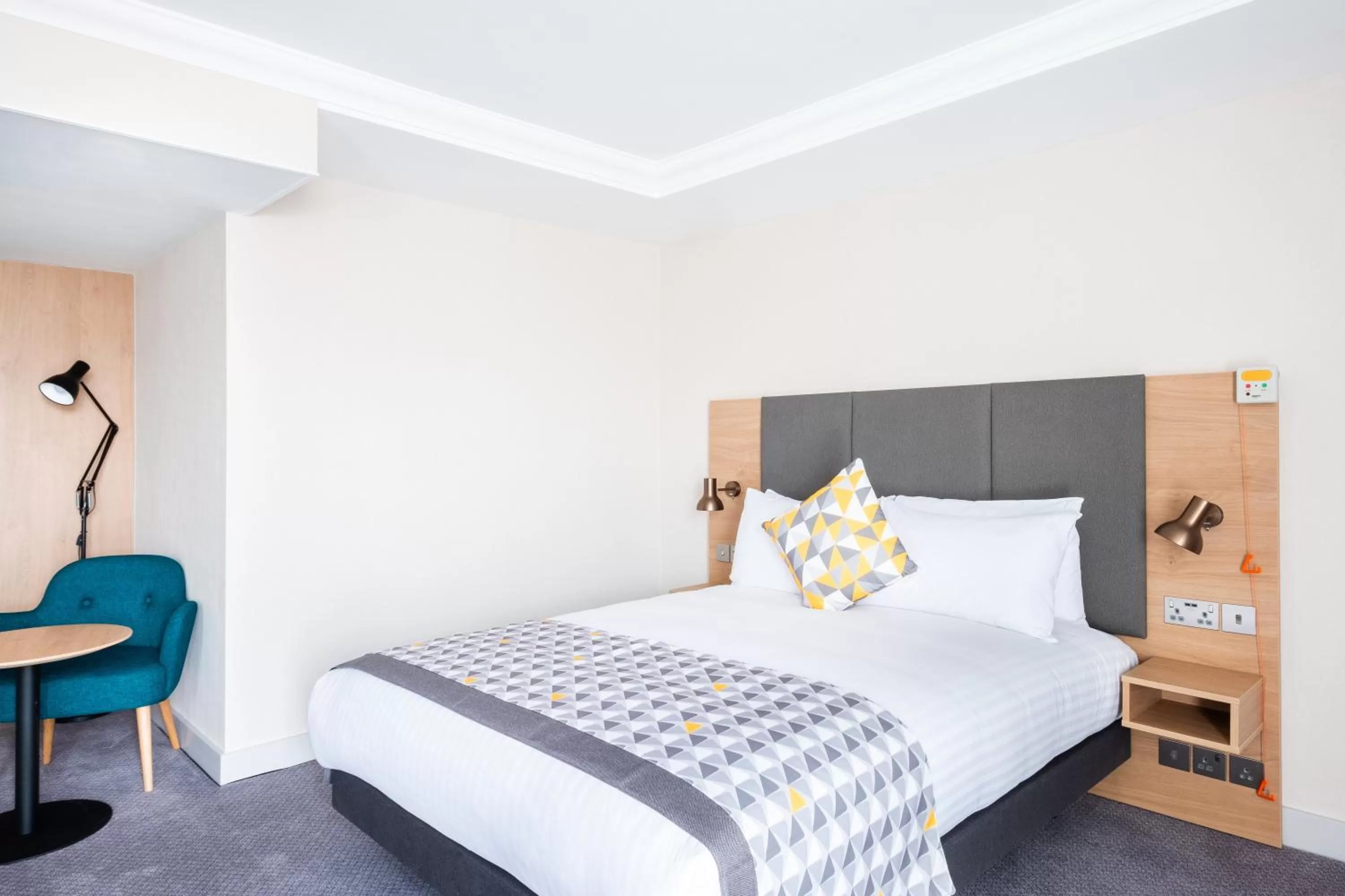 Photo of the whole room, Bed in Holiday Inn Leicester City by IHG