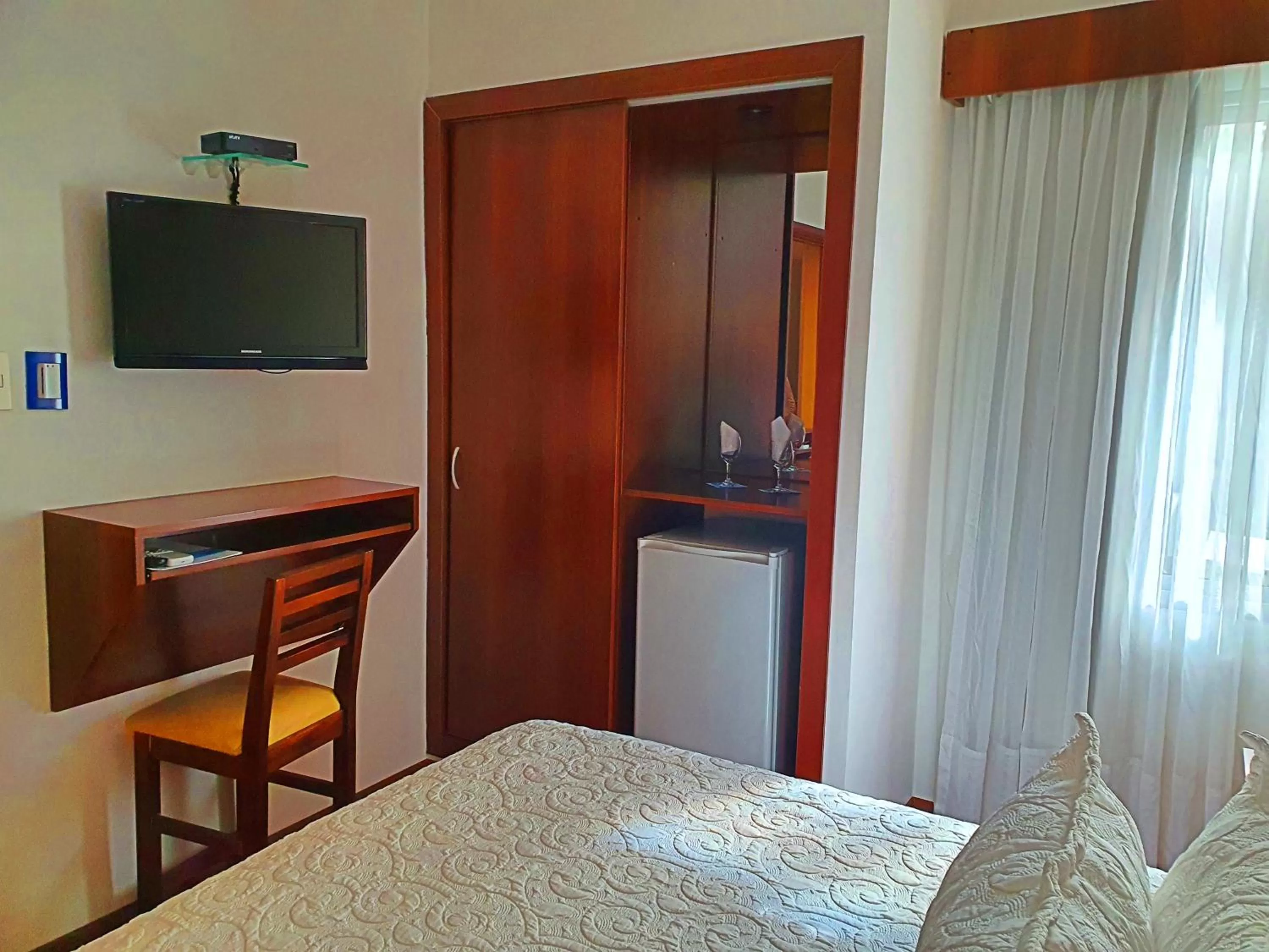 Bed in Hotel America