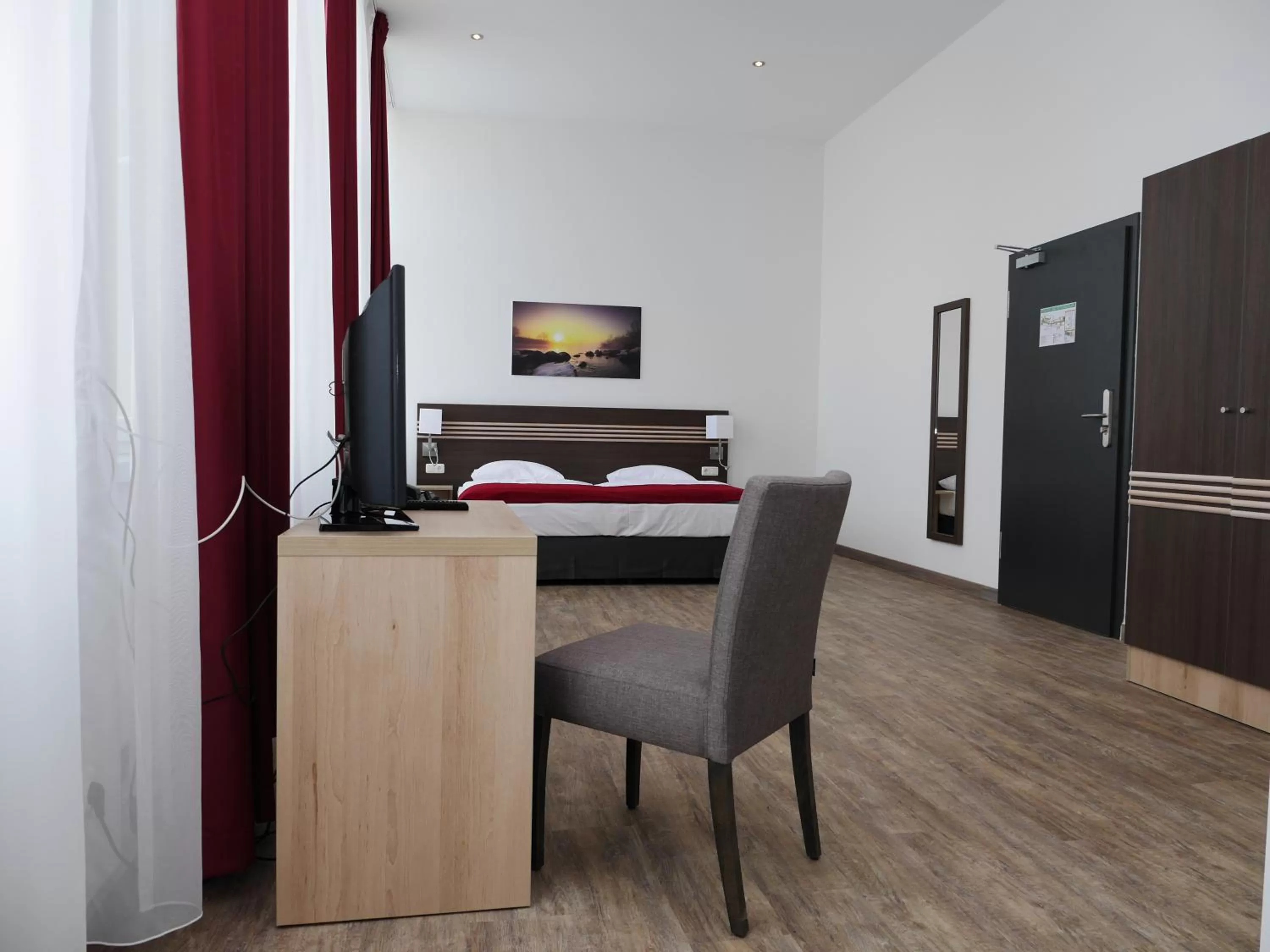 Bed in Ruhr Inn Hotel