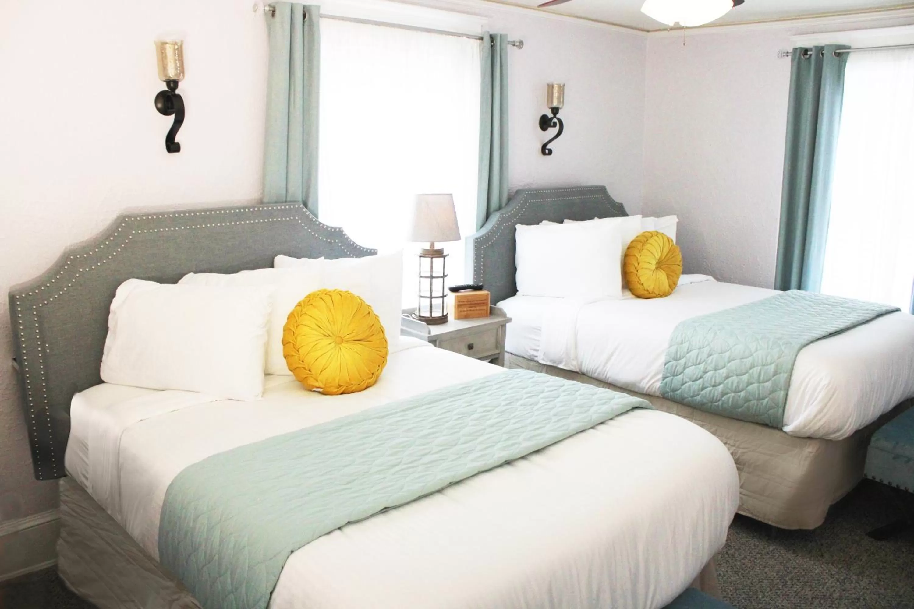 Bed in Inn on Charlotte