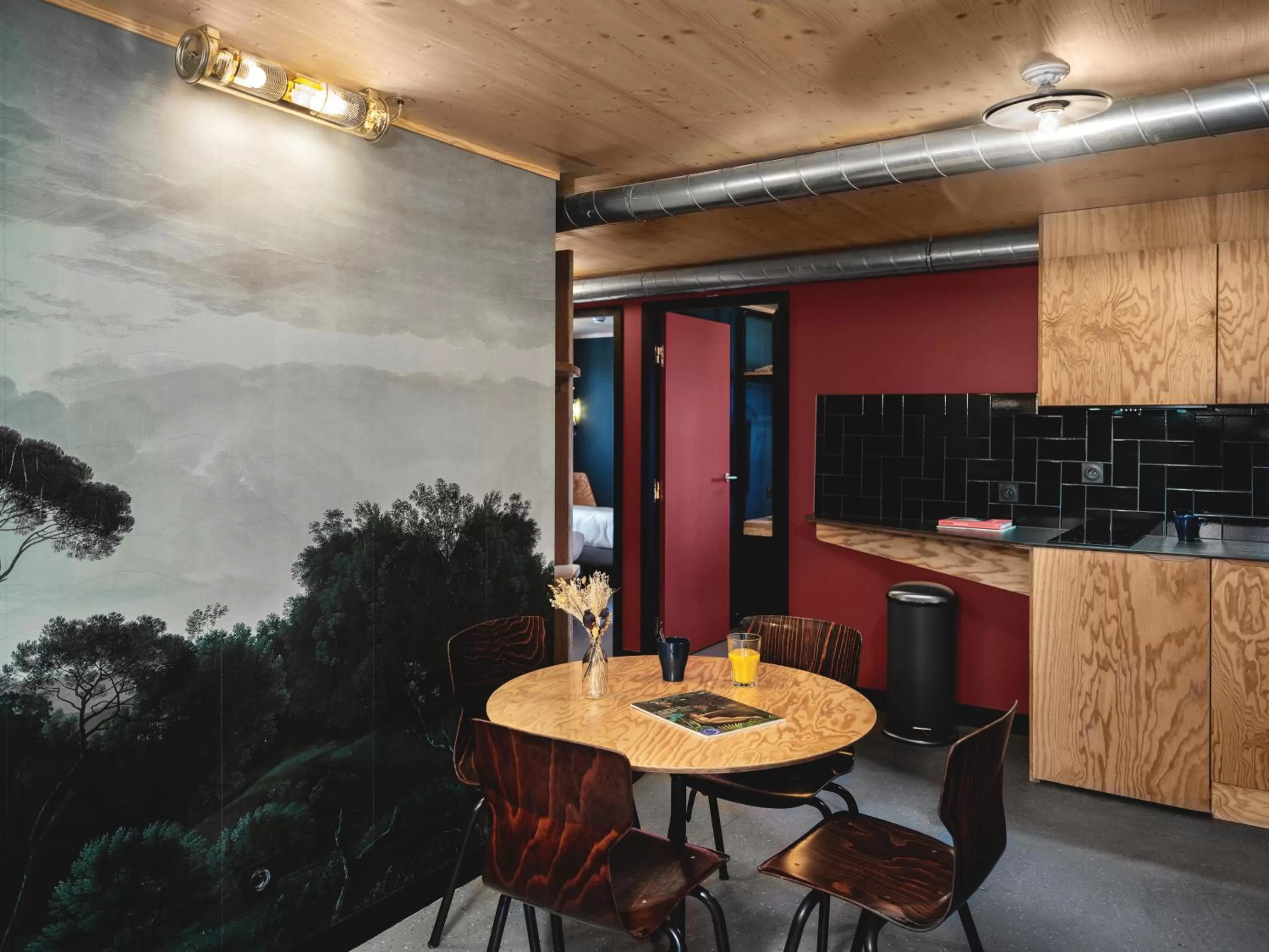 Kitchen or kitchenette in Eklo Hotels Paris Marne La Vallée