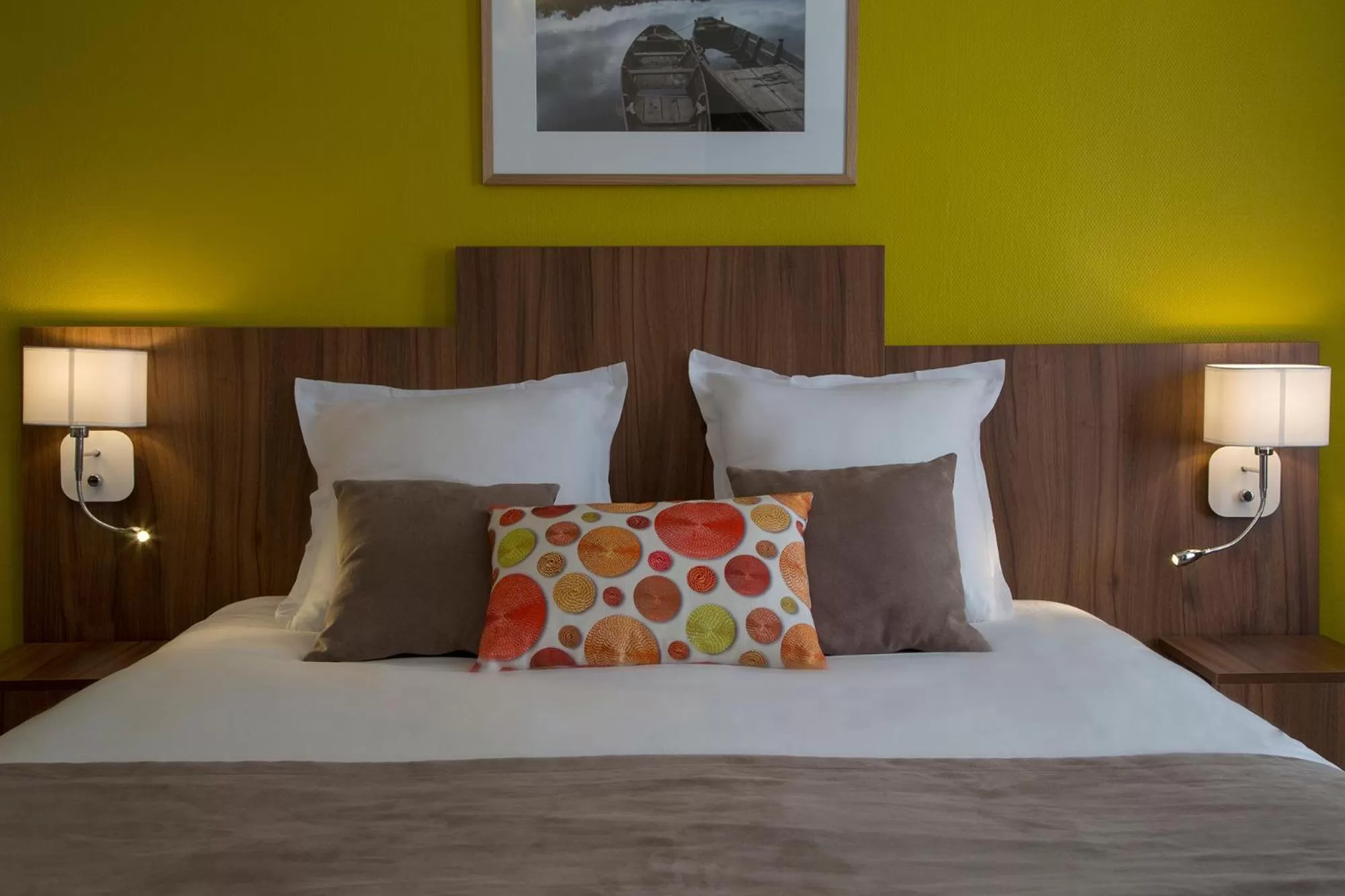 Bedroom, Bed in Logis Hôtel Chaptal, Amboise