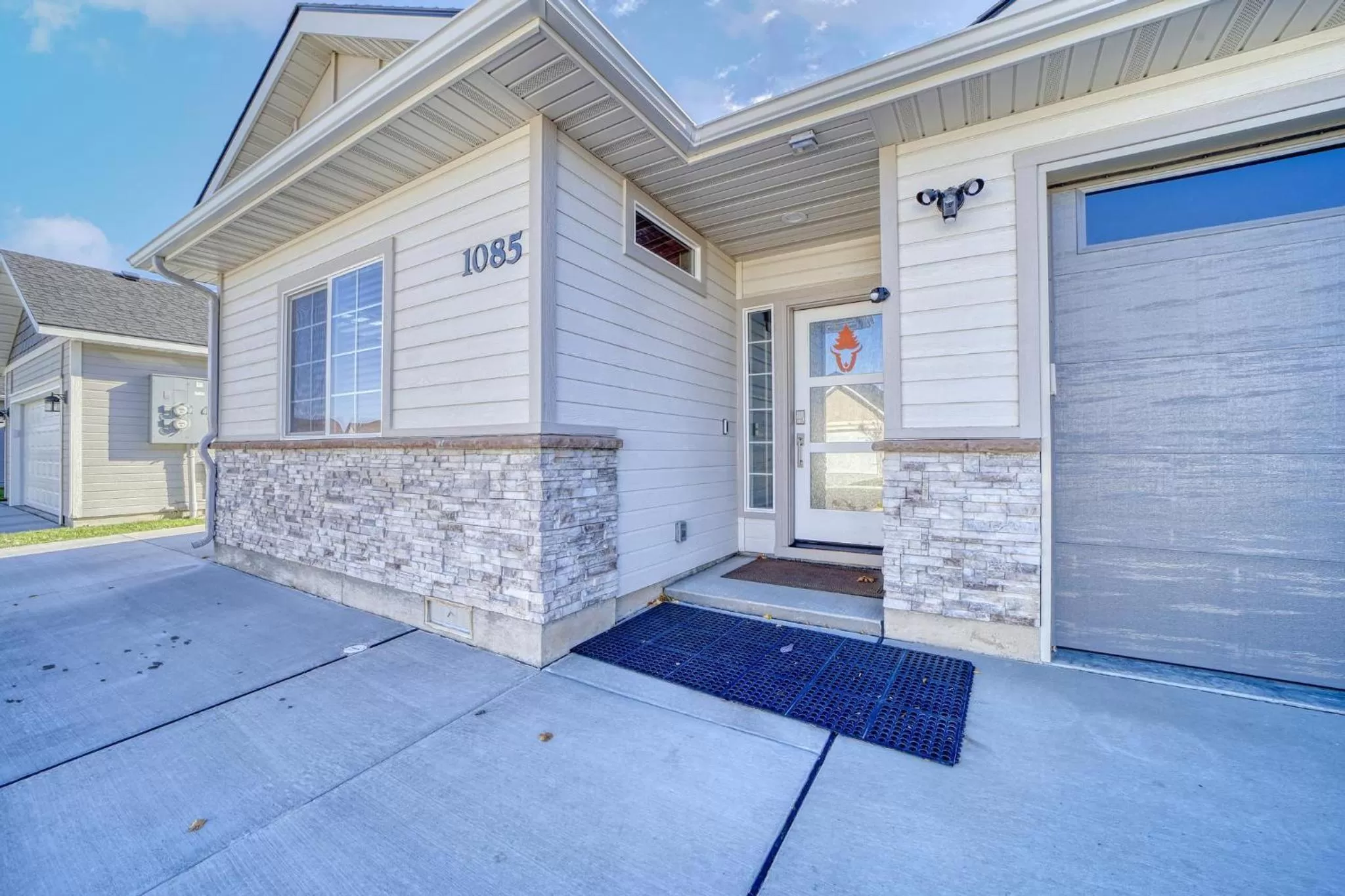 Facade/entrance in TJ Rancher - West Side Twin Falls