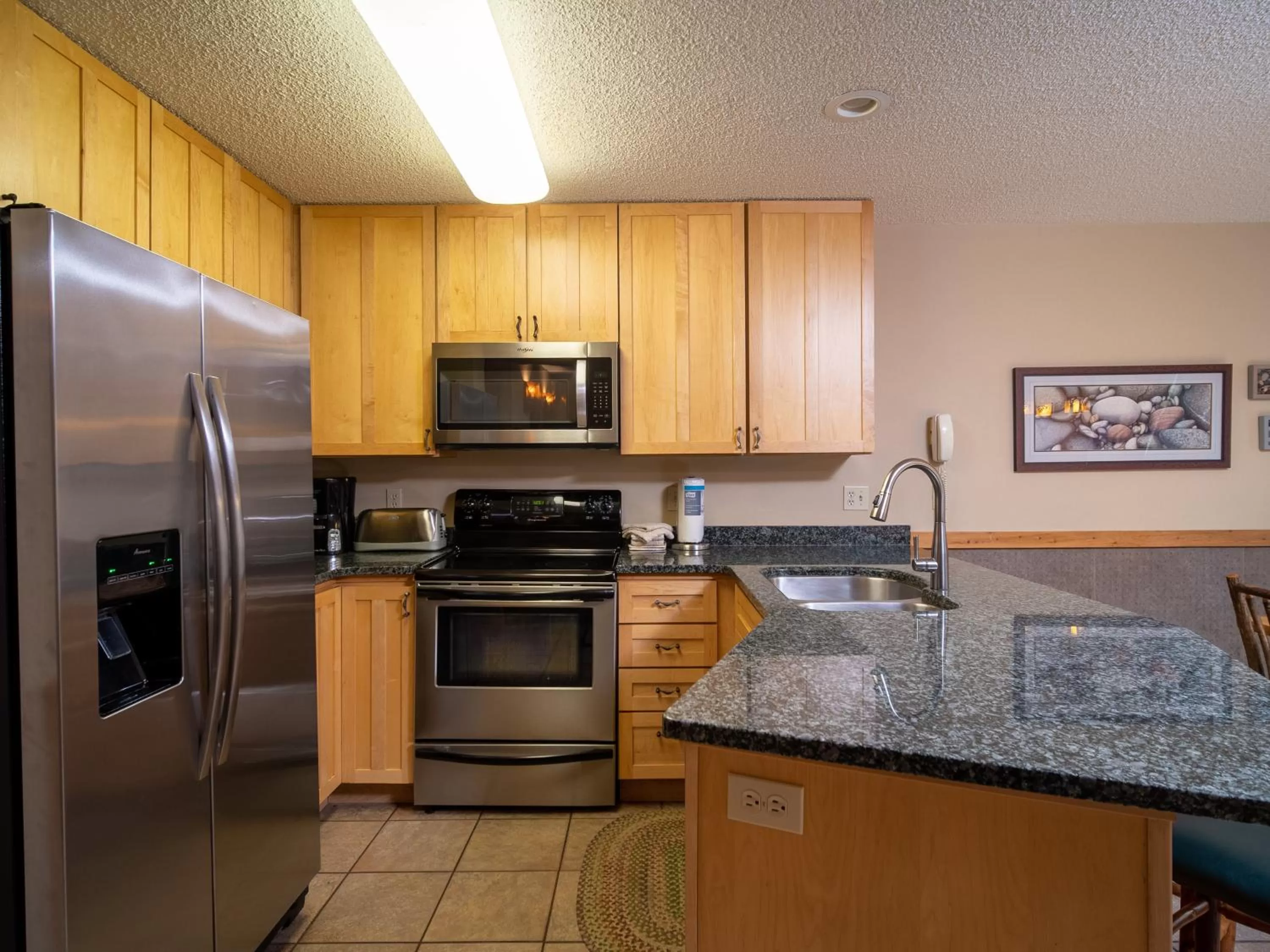 Kitchen or kitchenette in Caribou Highlands Lodge