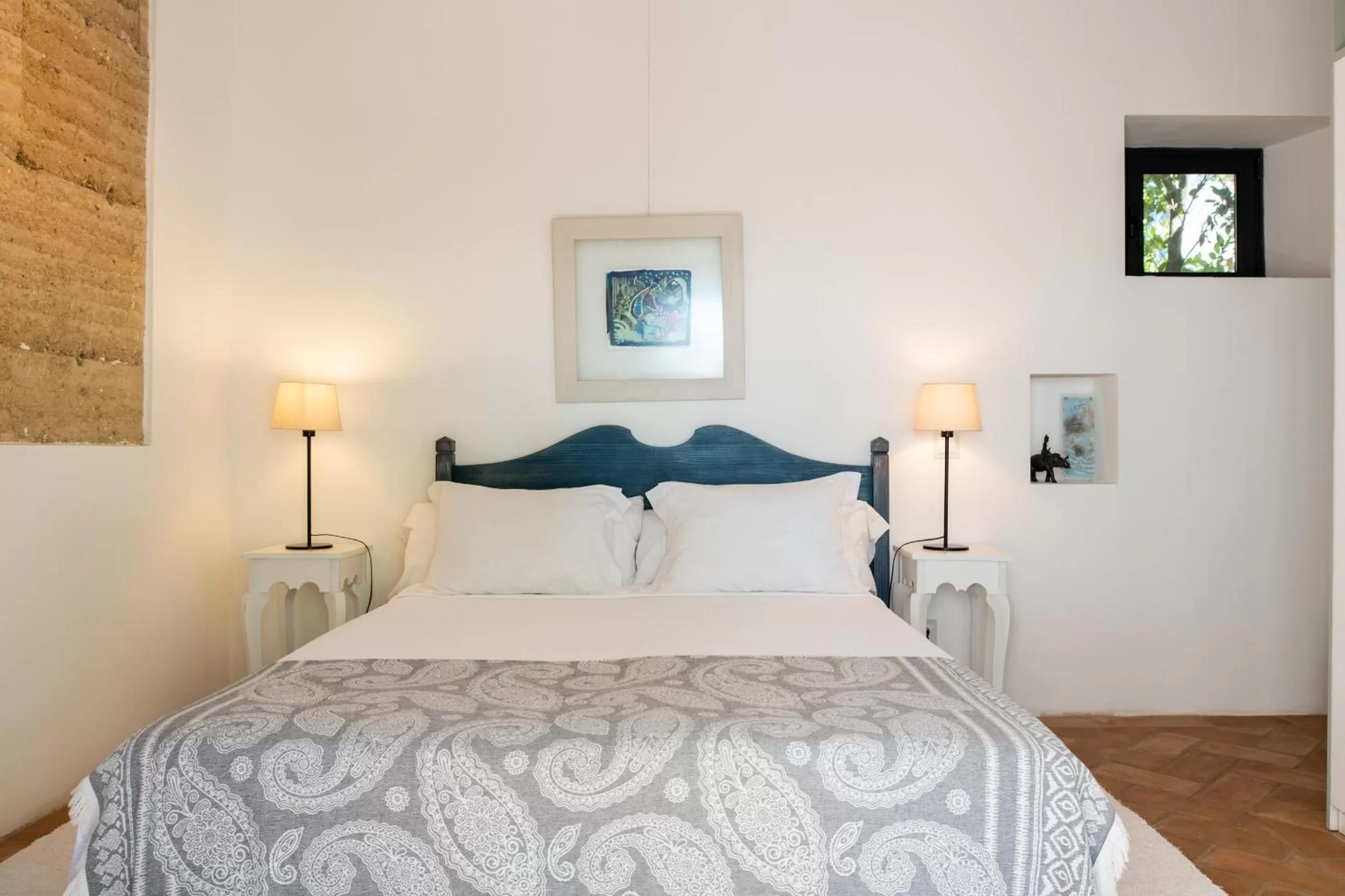 Shower, Bed in Altanure - Casa Terra Ecological Boutique Hotel