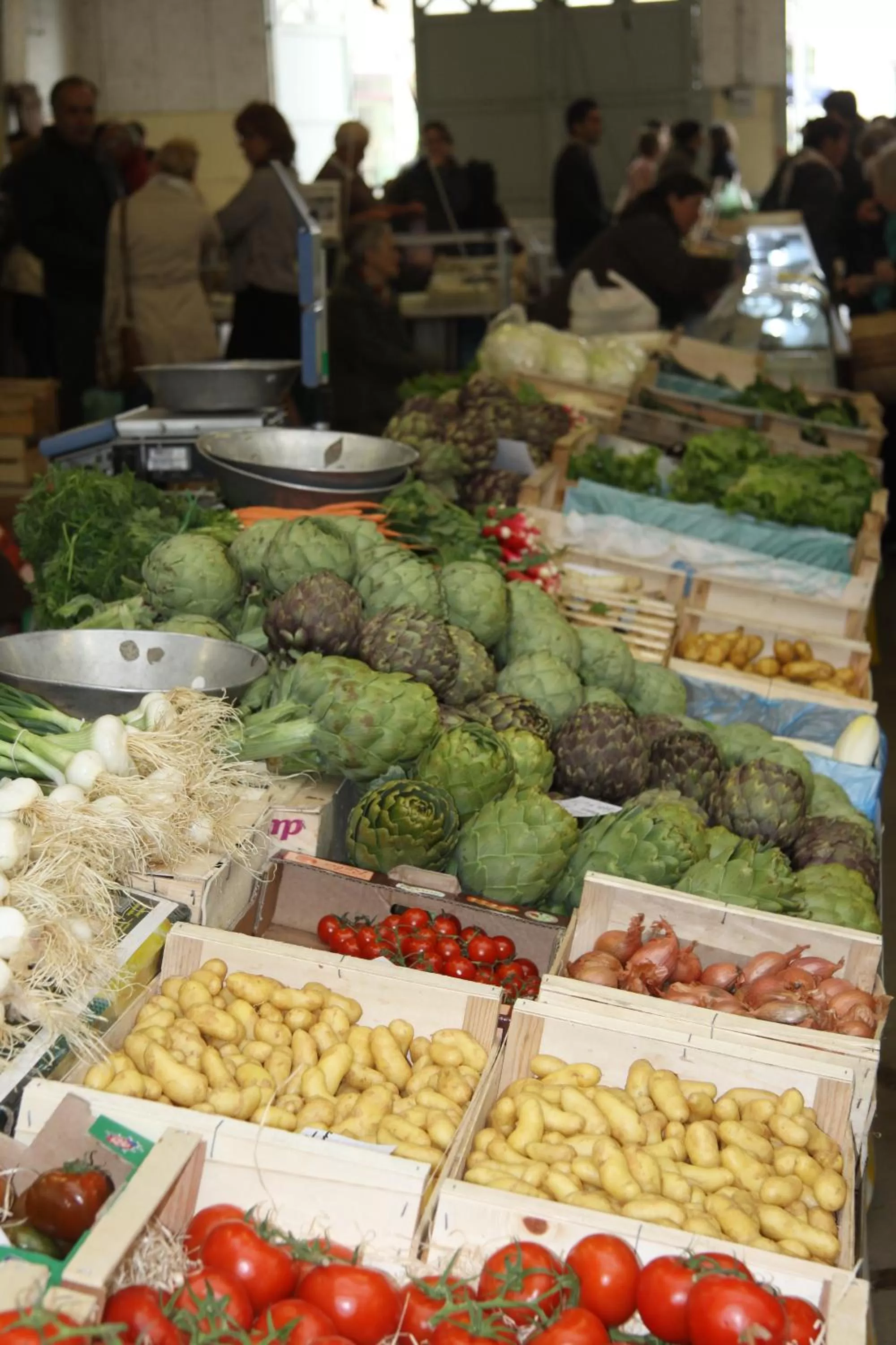 Neighbourhood, Food in La Bastide de Fontaille