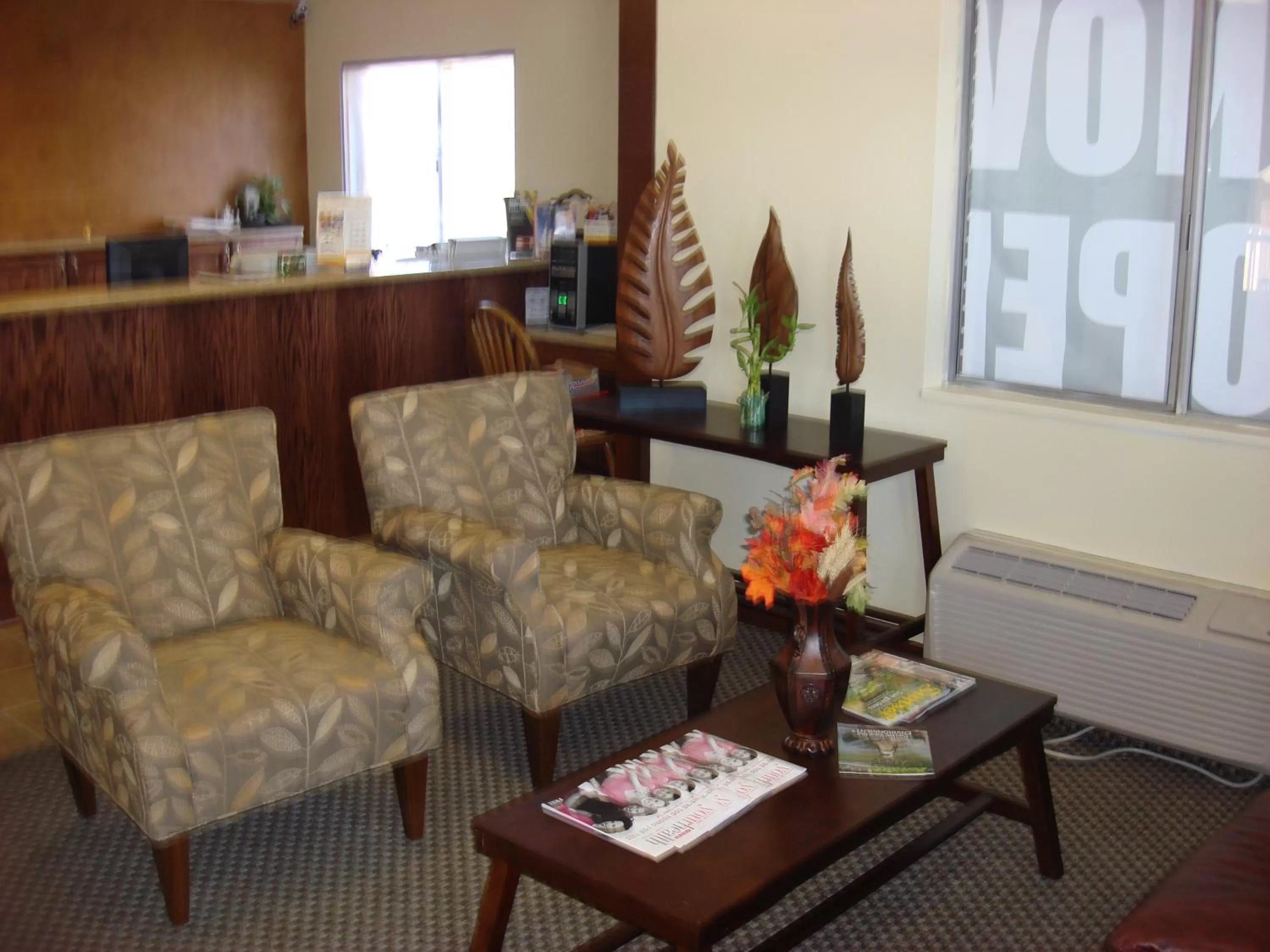 Lobby or reception in Super 8 by Wyndham St. George UT