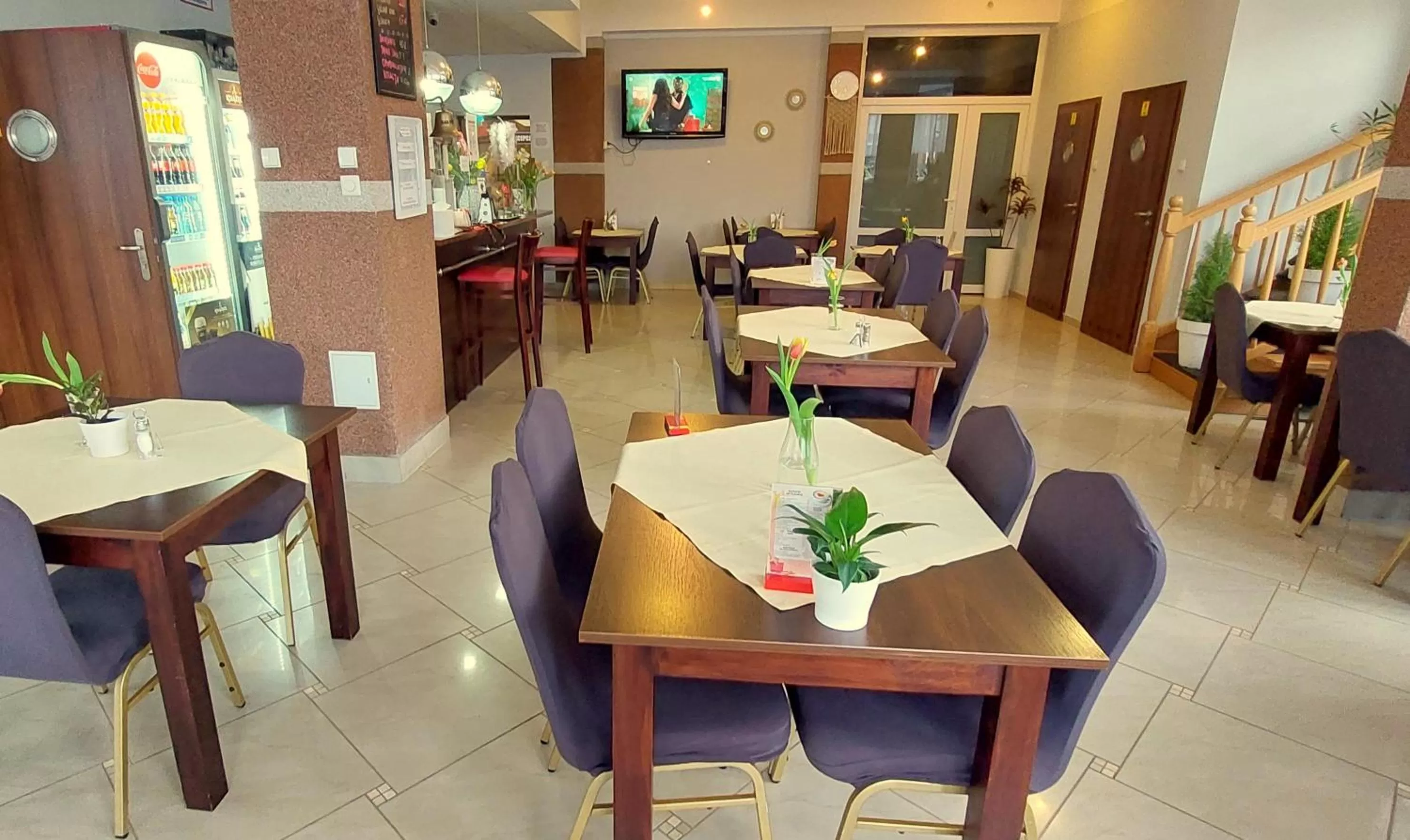 Restaurant/Places to Eat in Rezydencja Korab