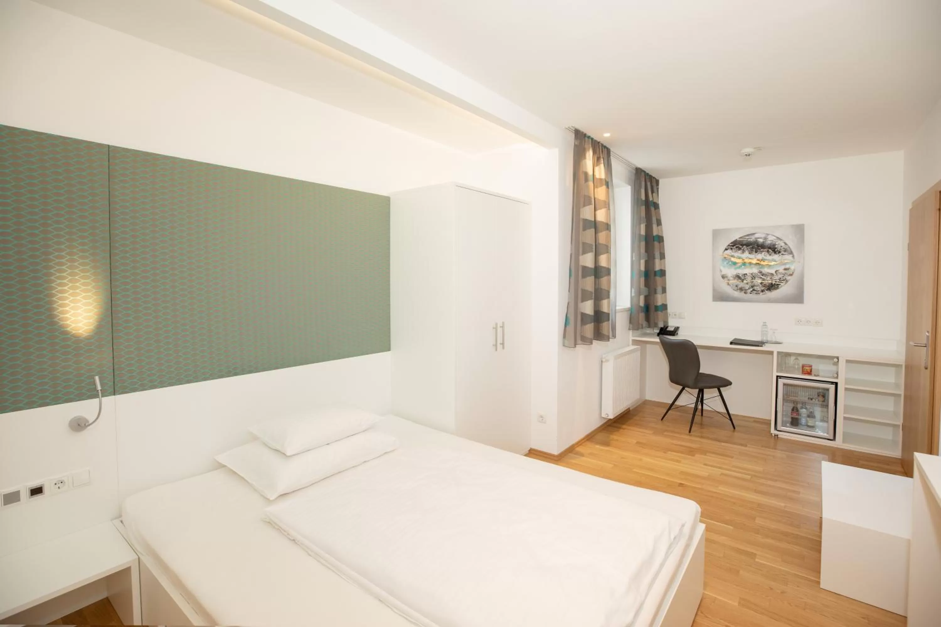 Business Single Room in Hotel Gollner