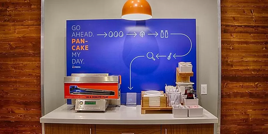 Holiday Inn Express & Suites Heath - Newark by IHG