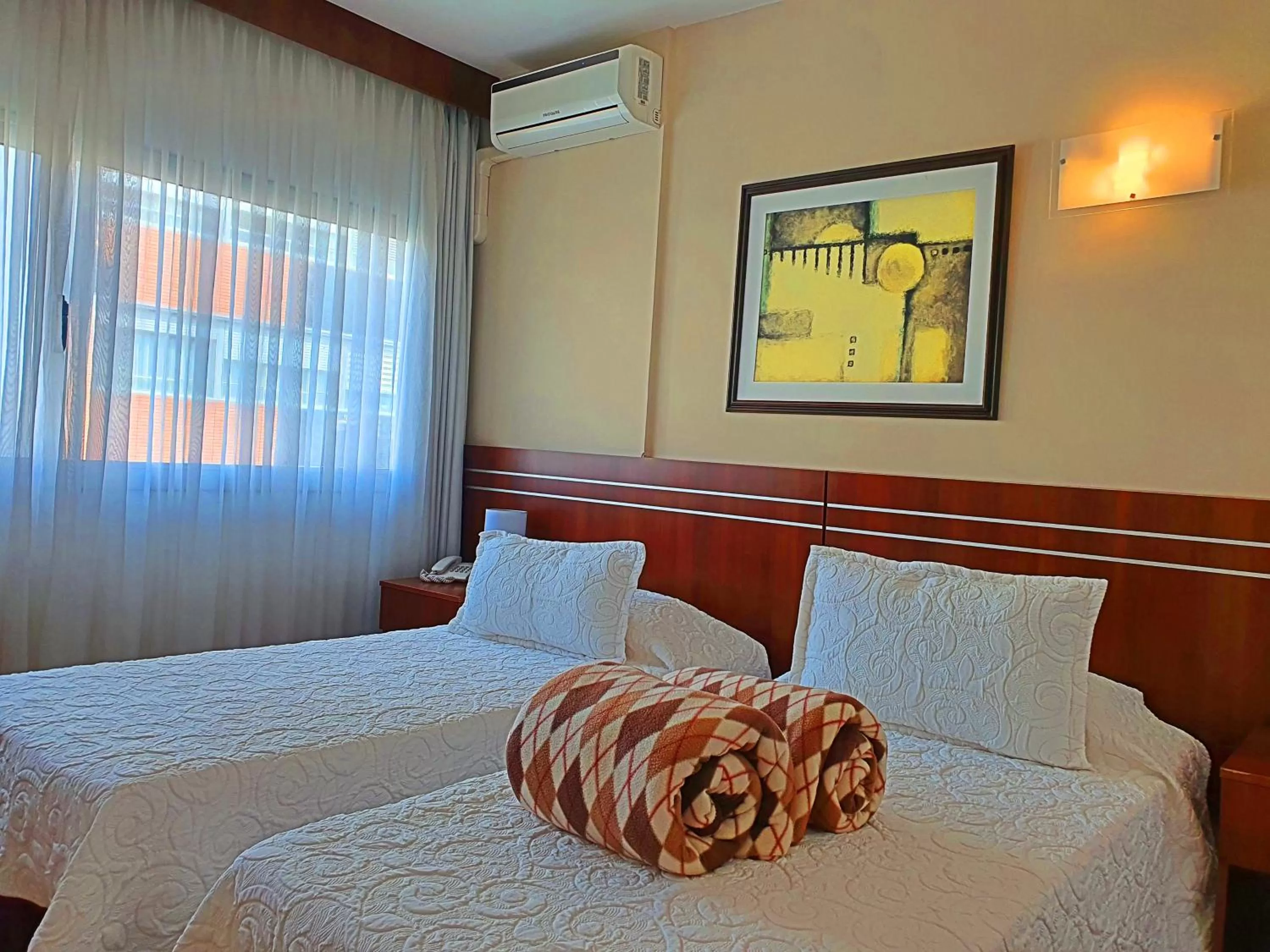 Bed in Hotel America