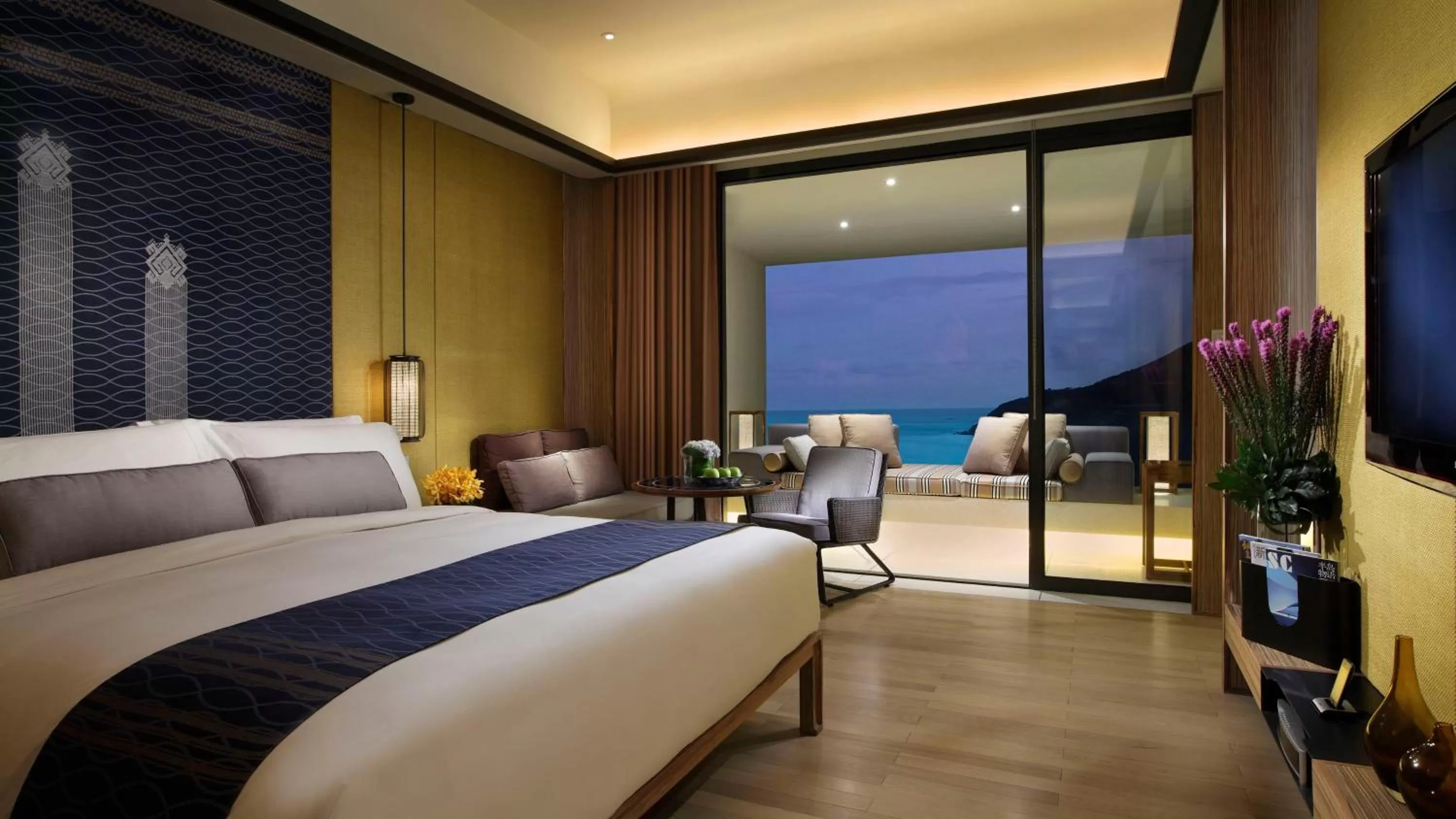 Photo of the whole room, Bed in InterContinental Sanya Resort by IHG