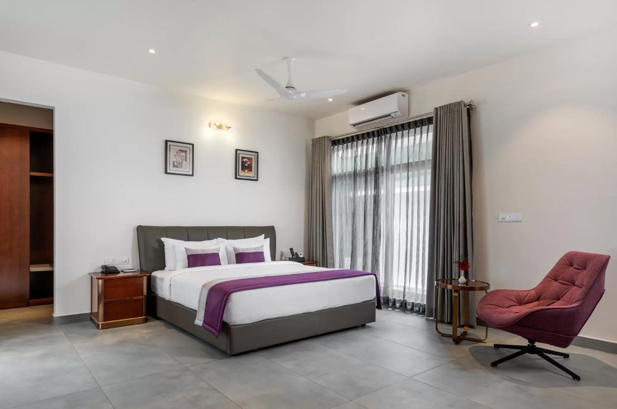 Bedroom, Bed in Vismita County