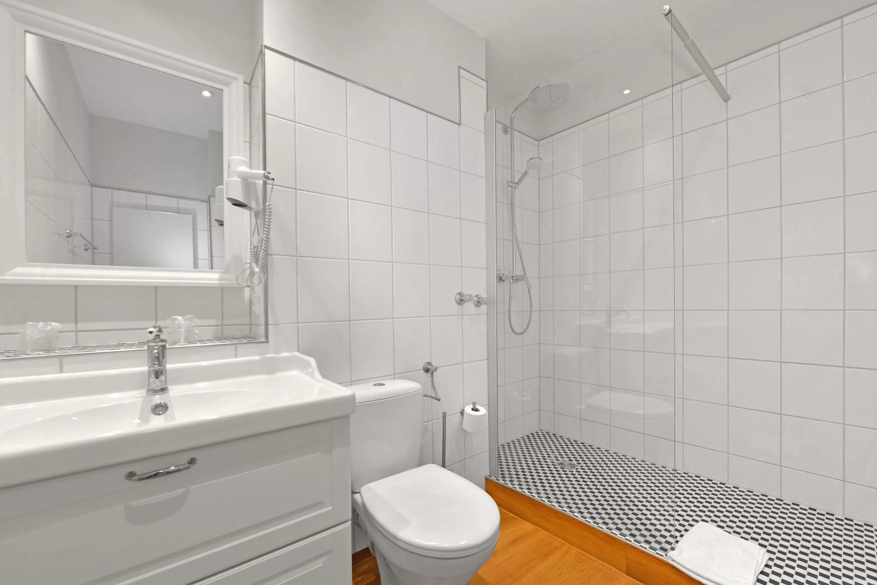 Shower in Hotel Stralsund