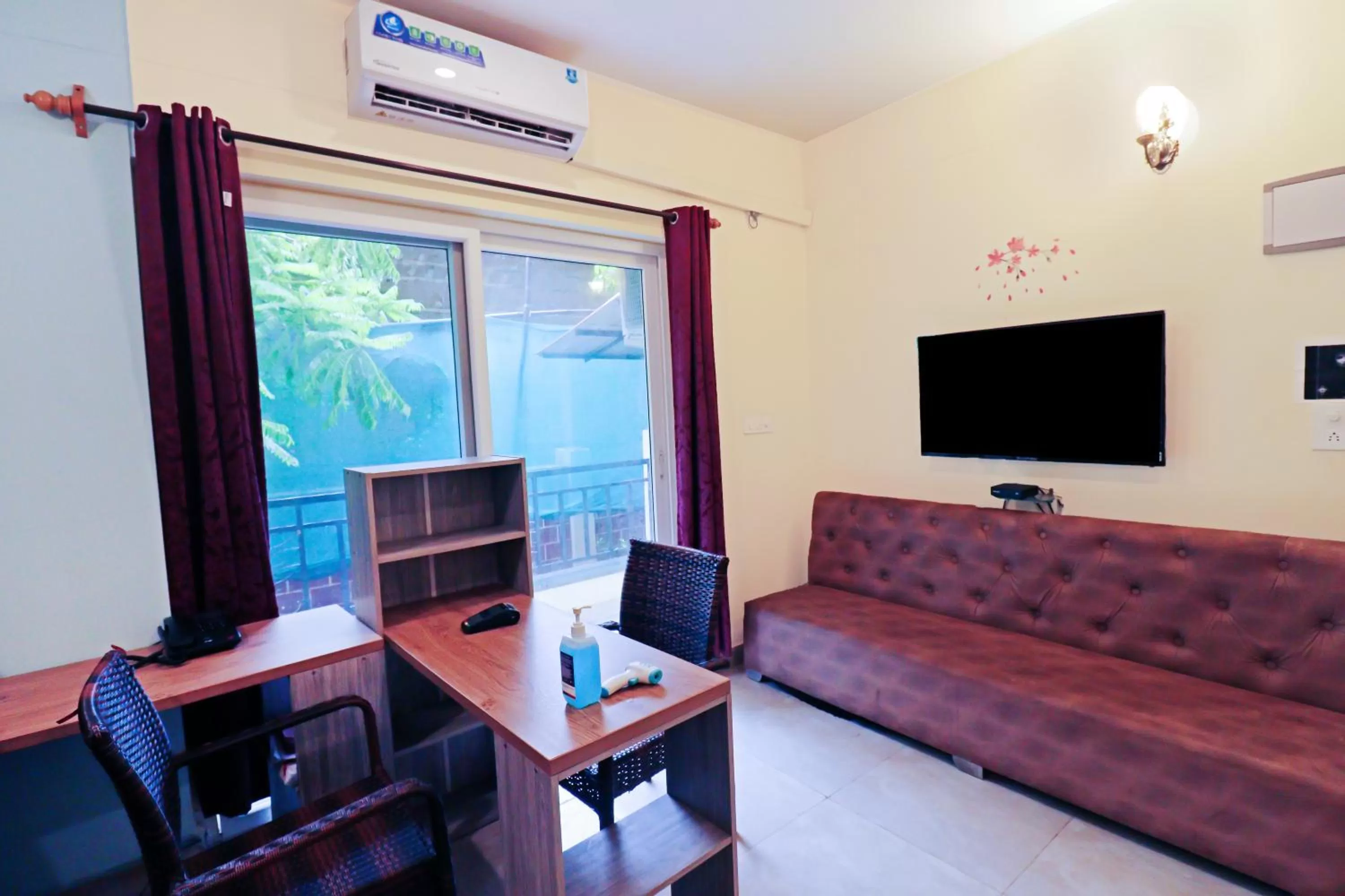 Lobby or reception in Mariners Bay Suites