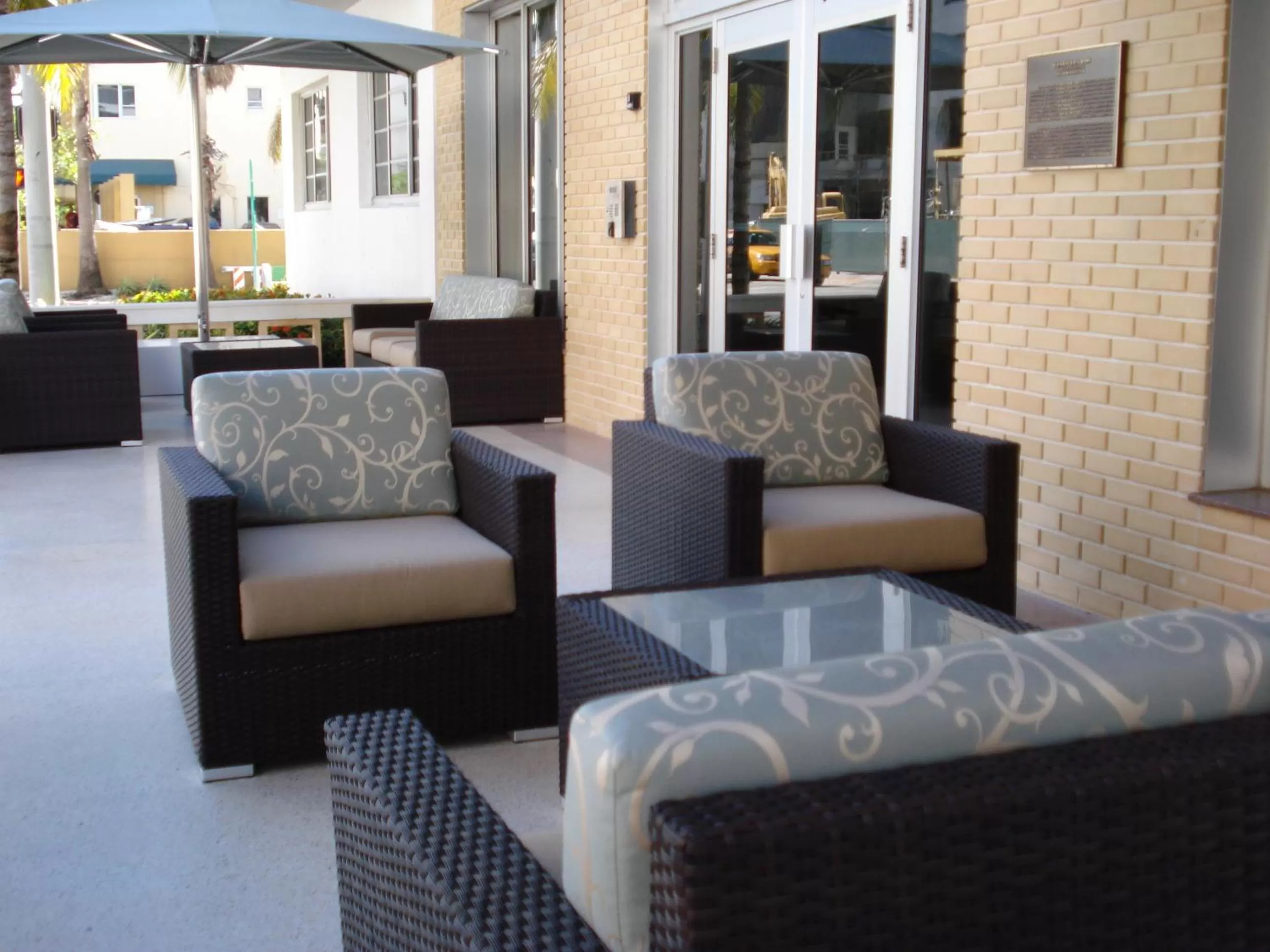 Facade/entrance in Westover Arms Hotel