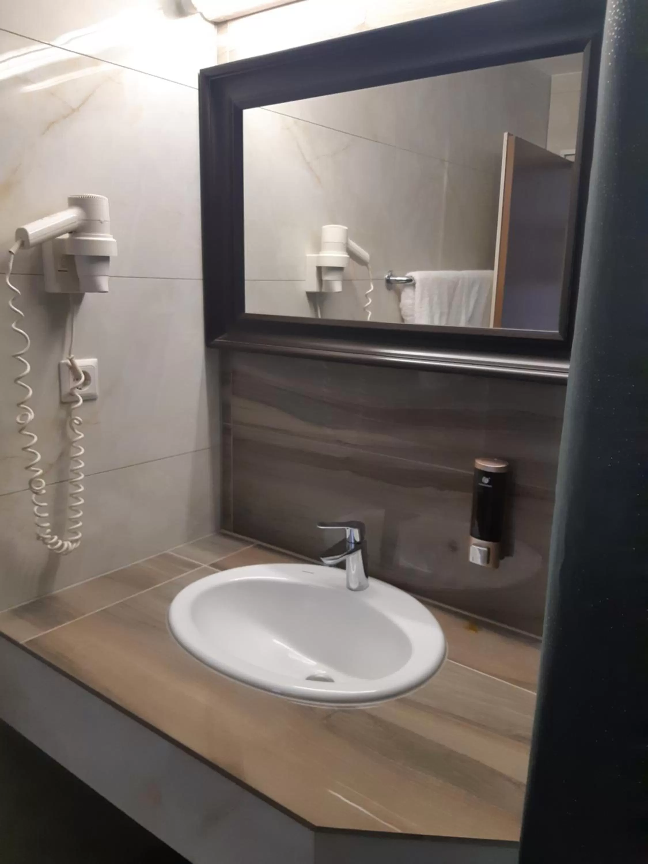 Bathroom in Hotel Lorien