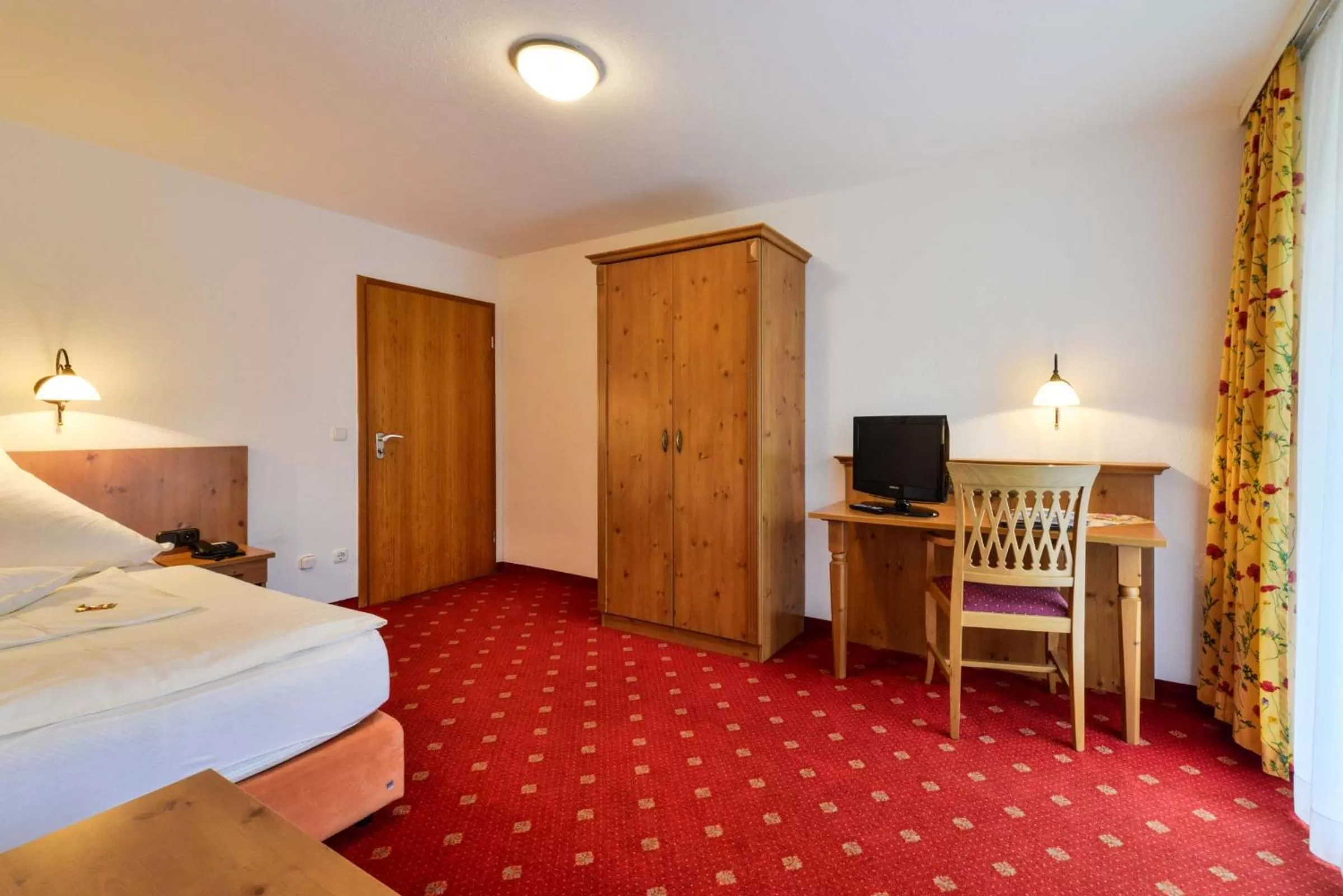 Bed in Landhotel Huber am See