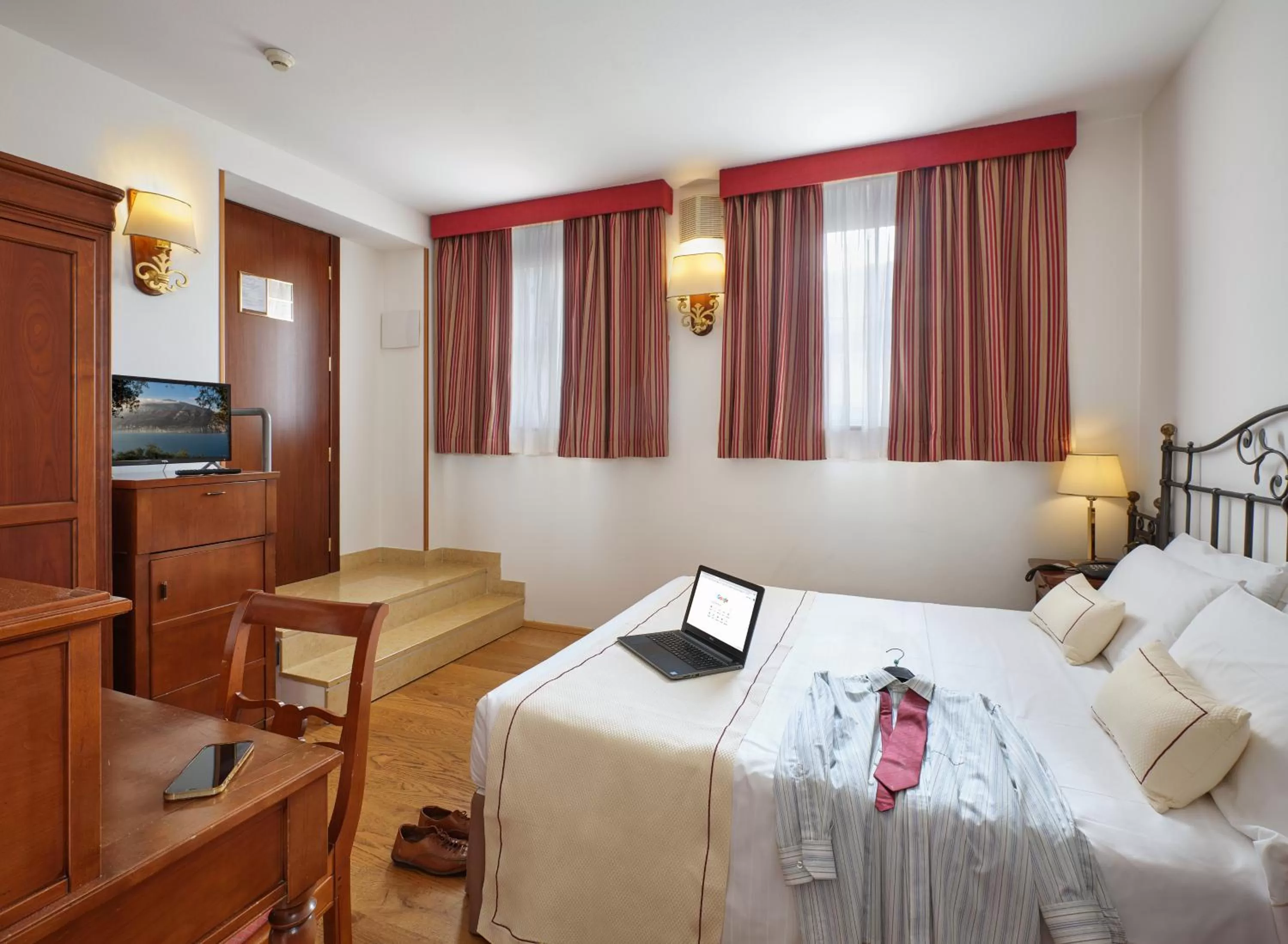 Bedroom, Bed in Hotel Villa Malaspina