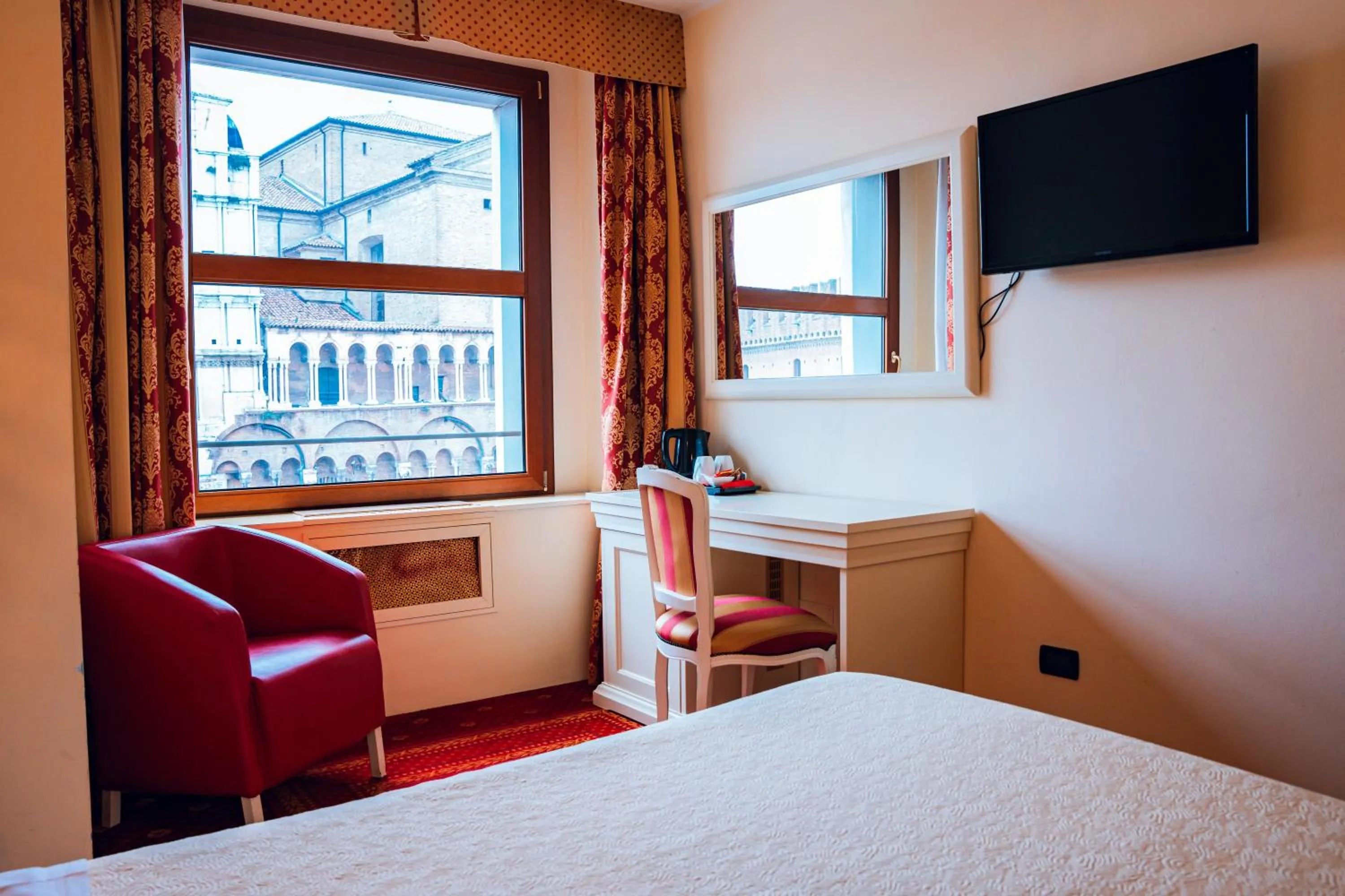 Bed in Panoramic Rooms Torre della Vittoria