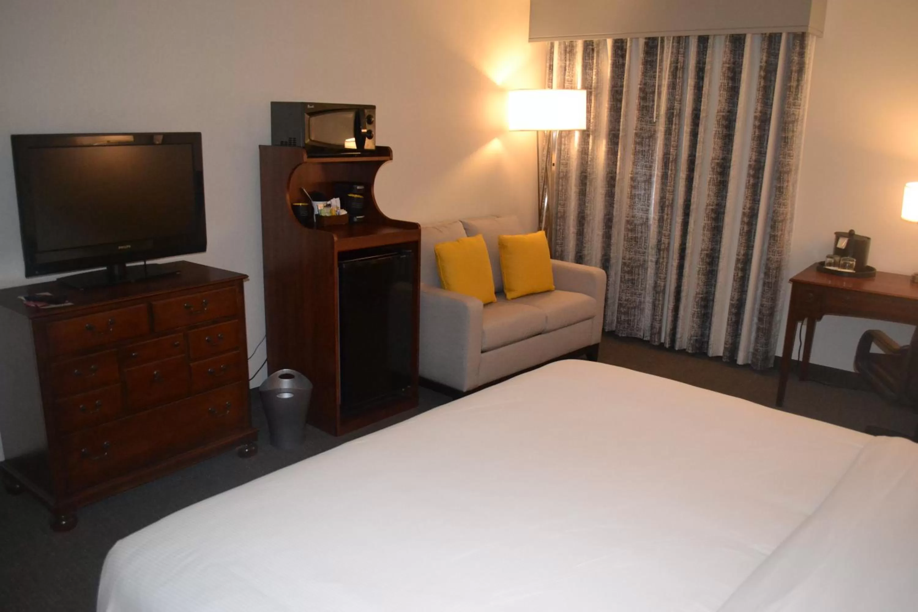 TV and multimedia, Bed in The Kensington Hotel