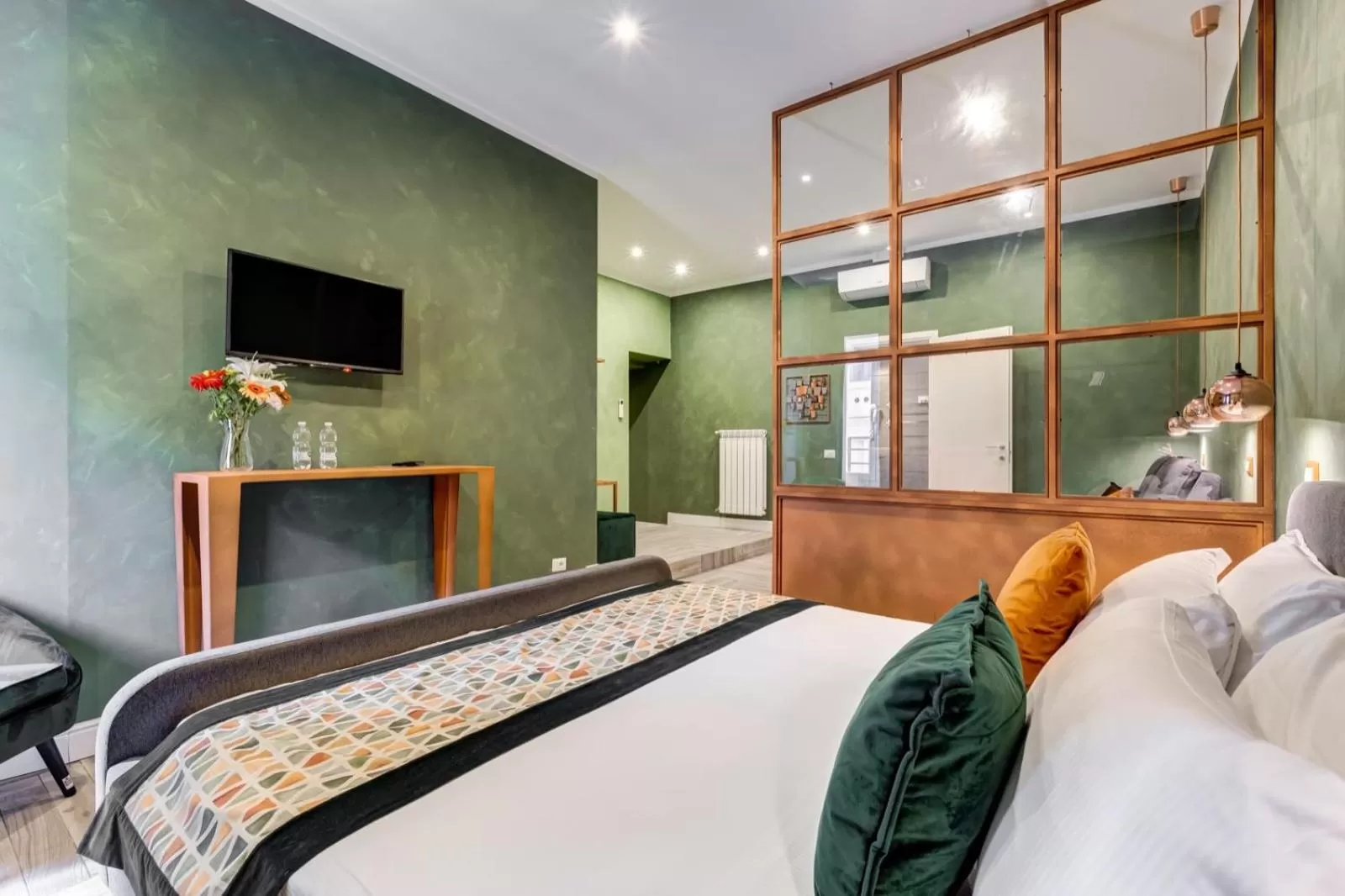 Bed in Ripetta Luxurious Suites