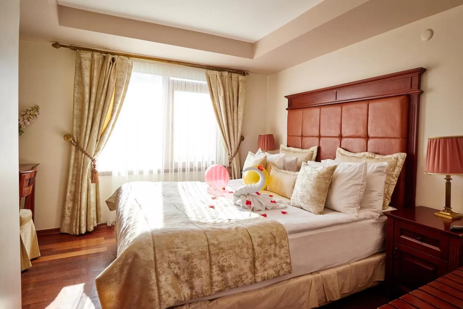 Bedroom, Bed in Alzer Hotel Special Class