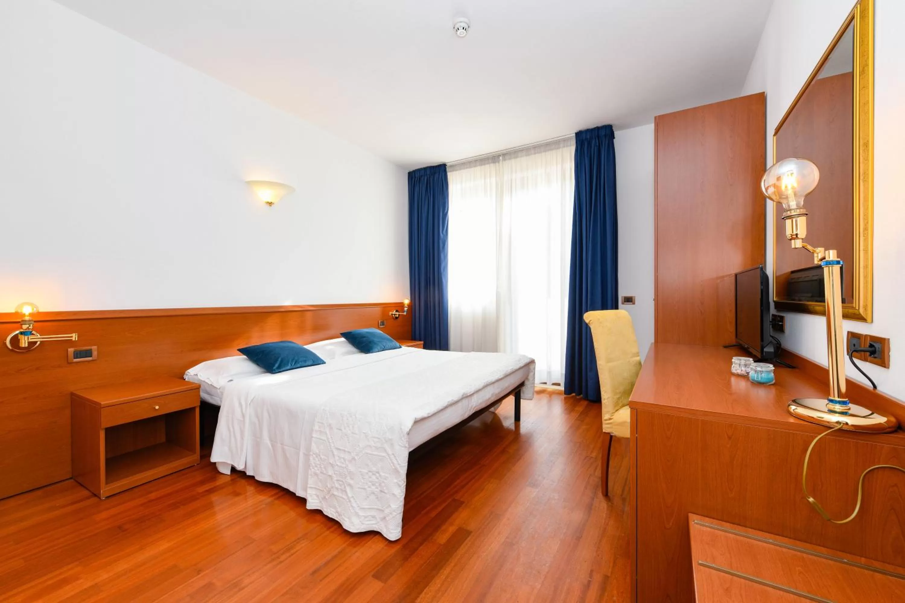 Photo of the whole room, Bed in Hotel New Genziana