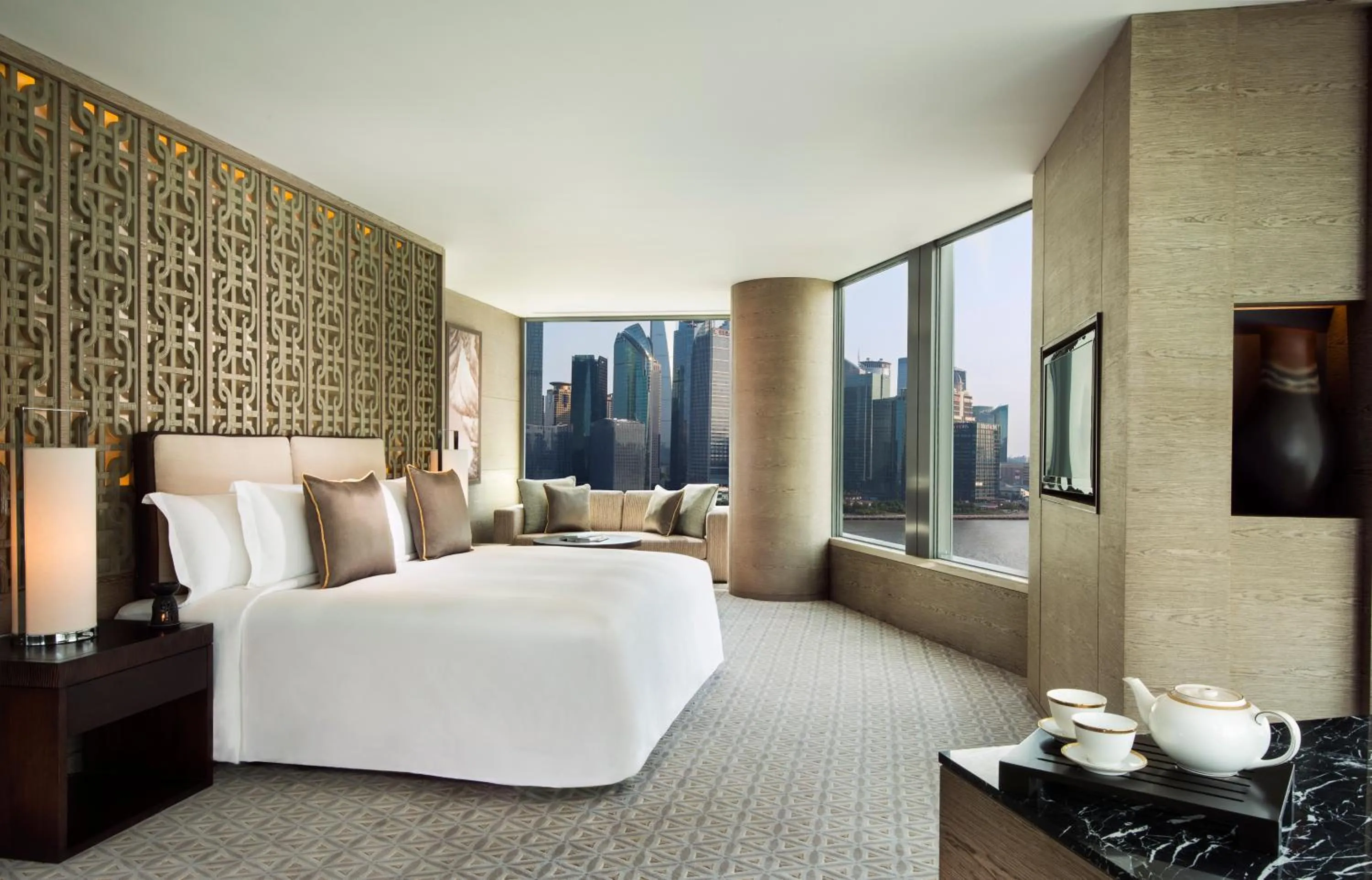 Bedroom, Bed in Banyantree Shanghai On the Bund - Tales rooftop bar boasts a jaw-dropping panoramic vista