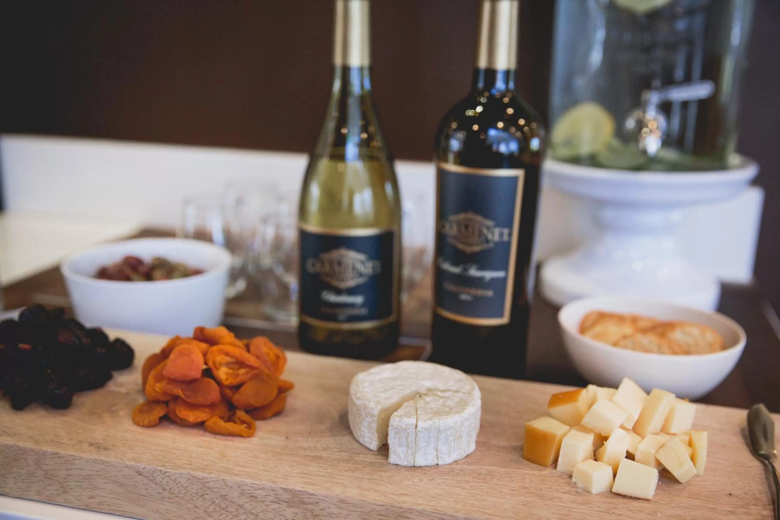 Food and drinks in Menlo Park Inn