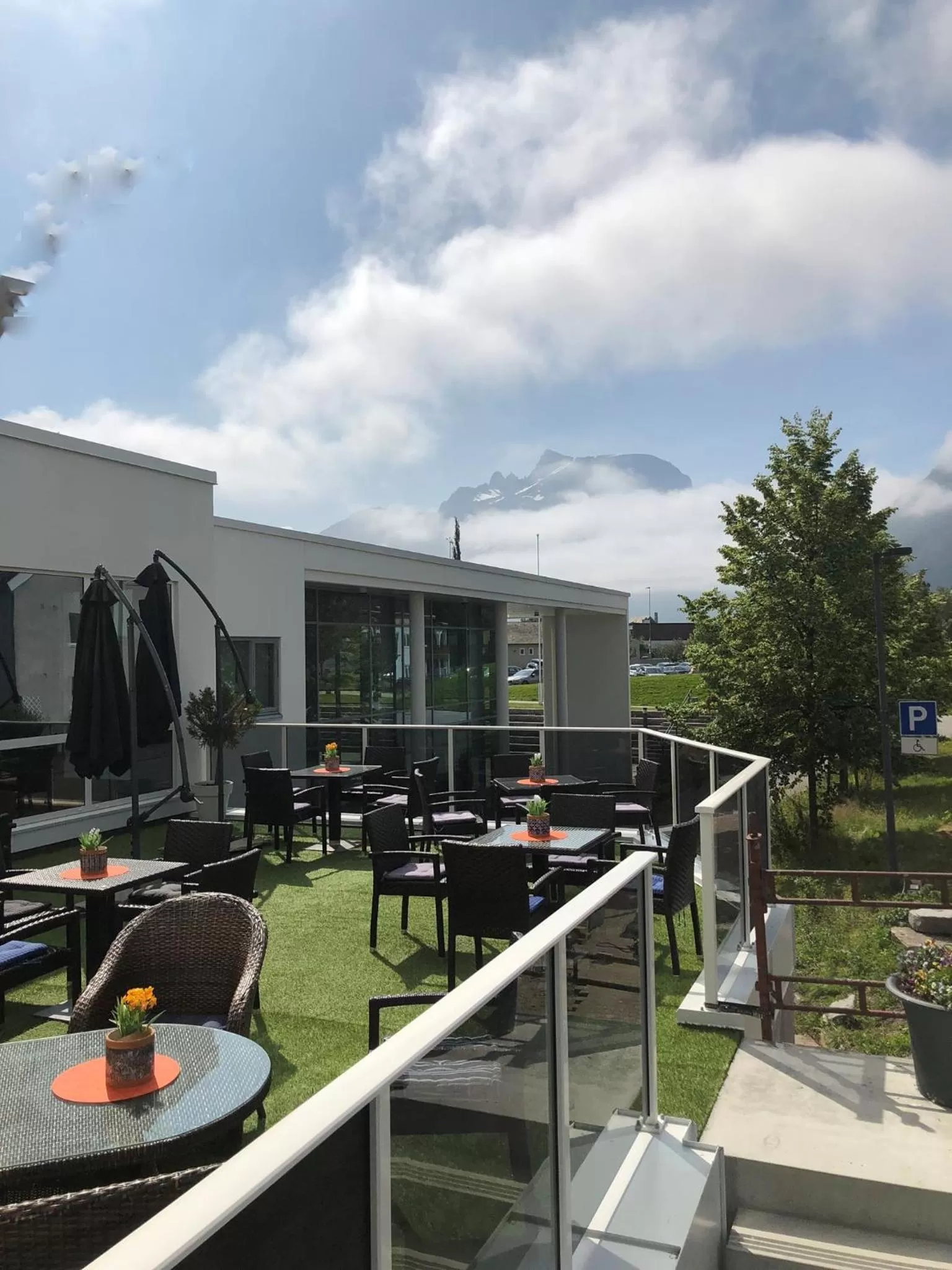 Patio in Grand Hotel - by Classic Norway Hotels