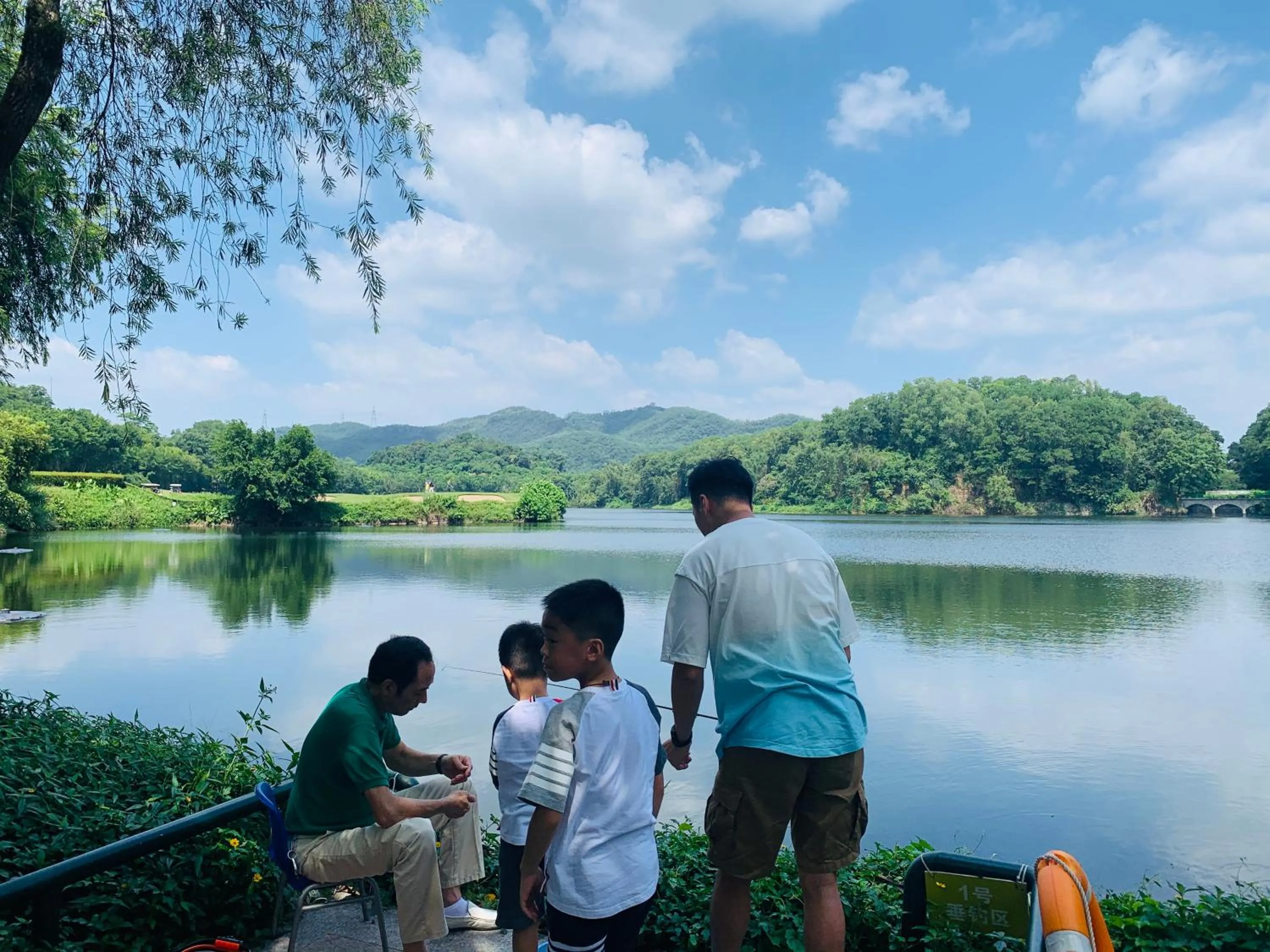 Fishing in Mission Hills Hotel Resorts Dongguan