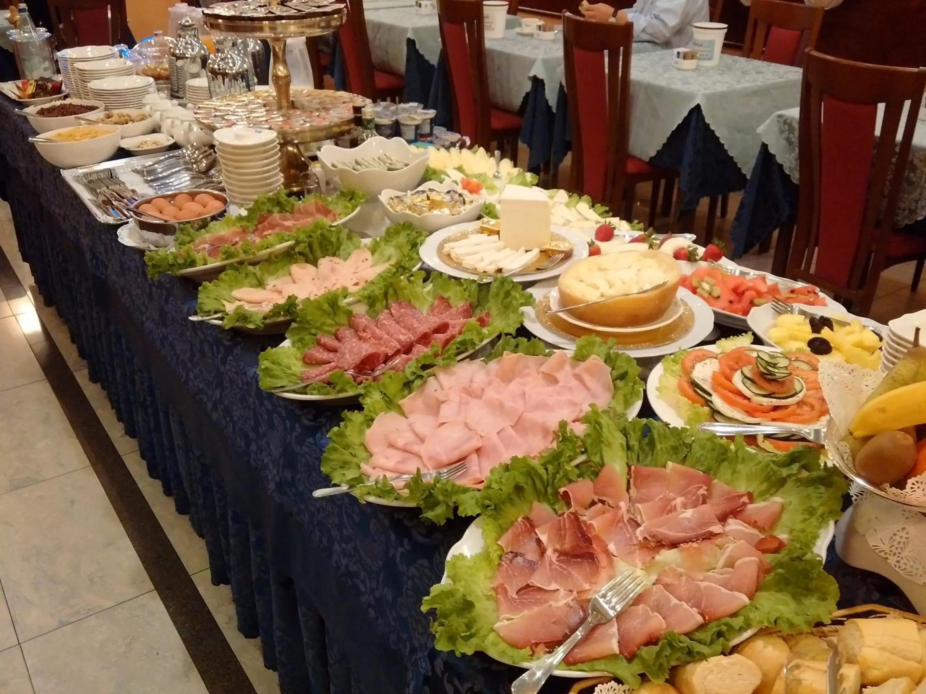 Food in Mokinba Hotels King