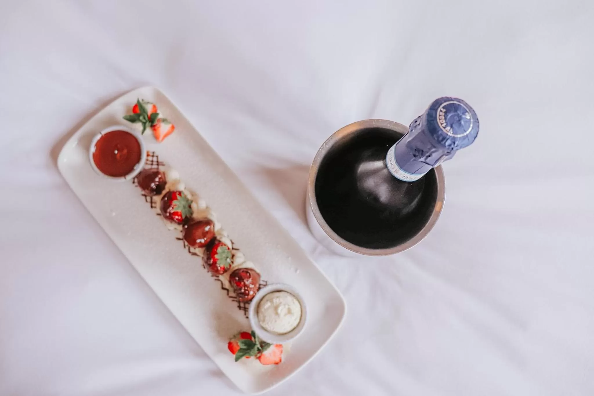 Food in Le Monde Hotel