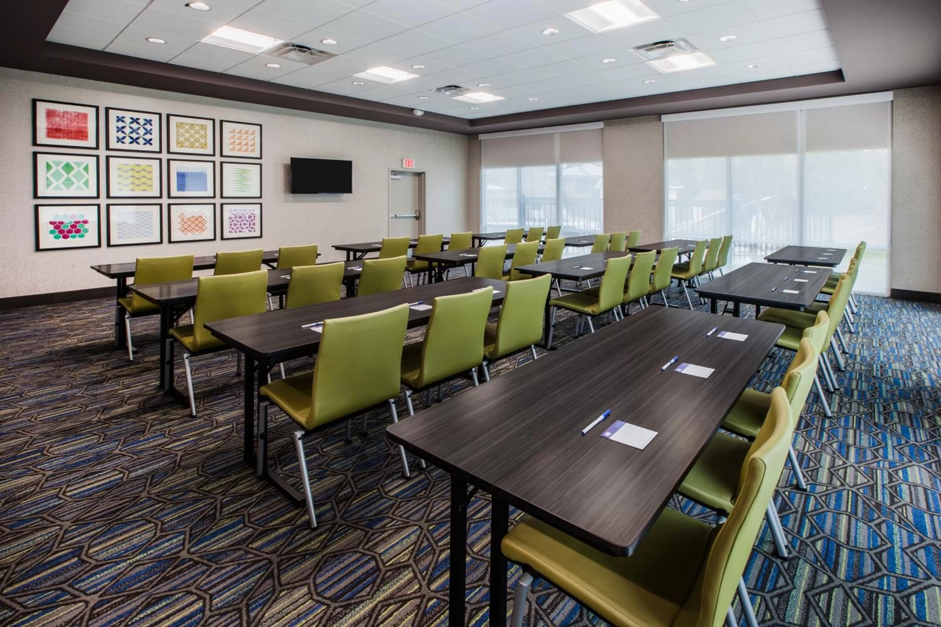 Meeting/conference room in Holiday Inn Express & Suites Atlanta N - Woodstock by IHG