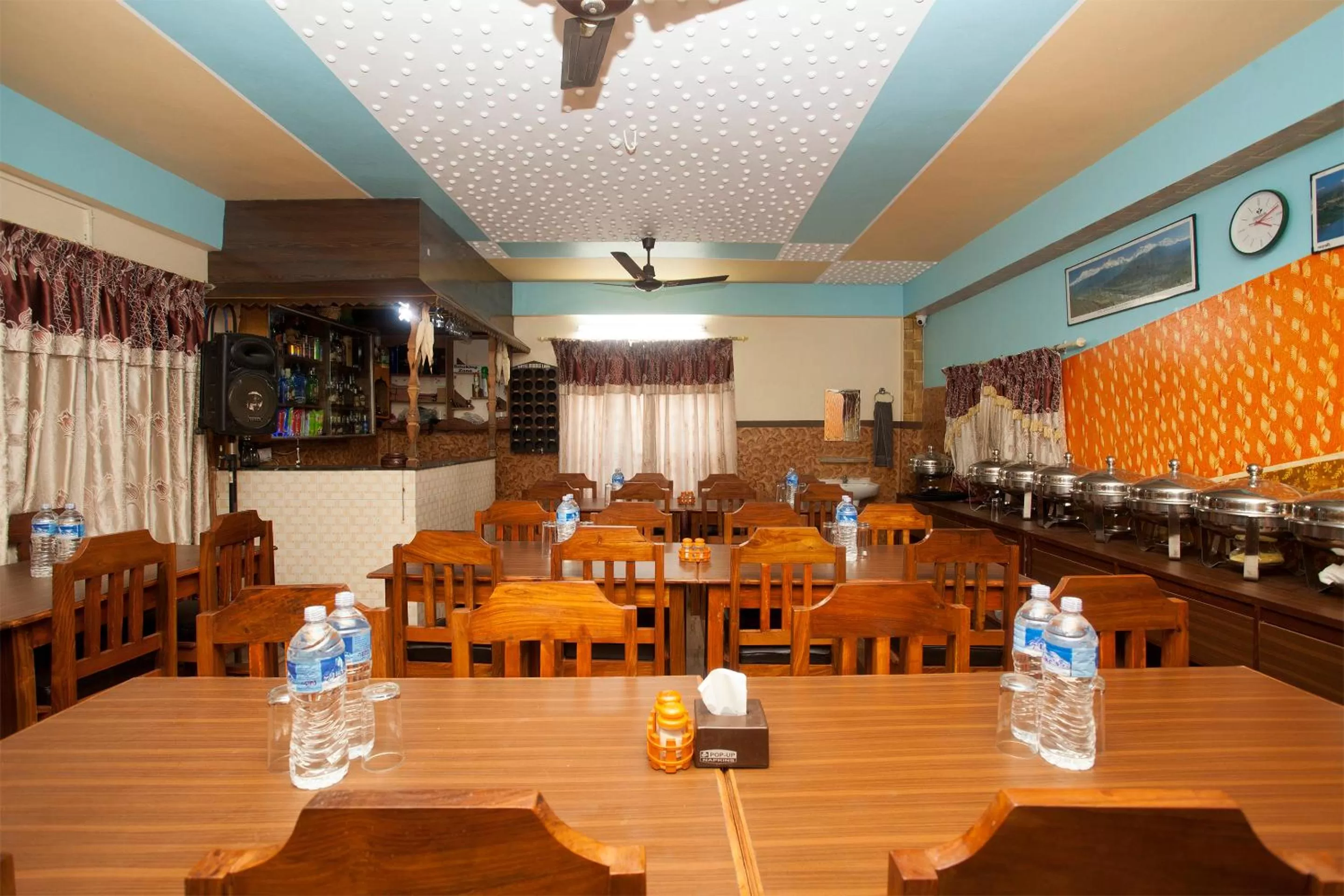 Restaurant/places to eat in Hotel Middle Point Pvt Ltd