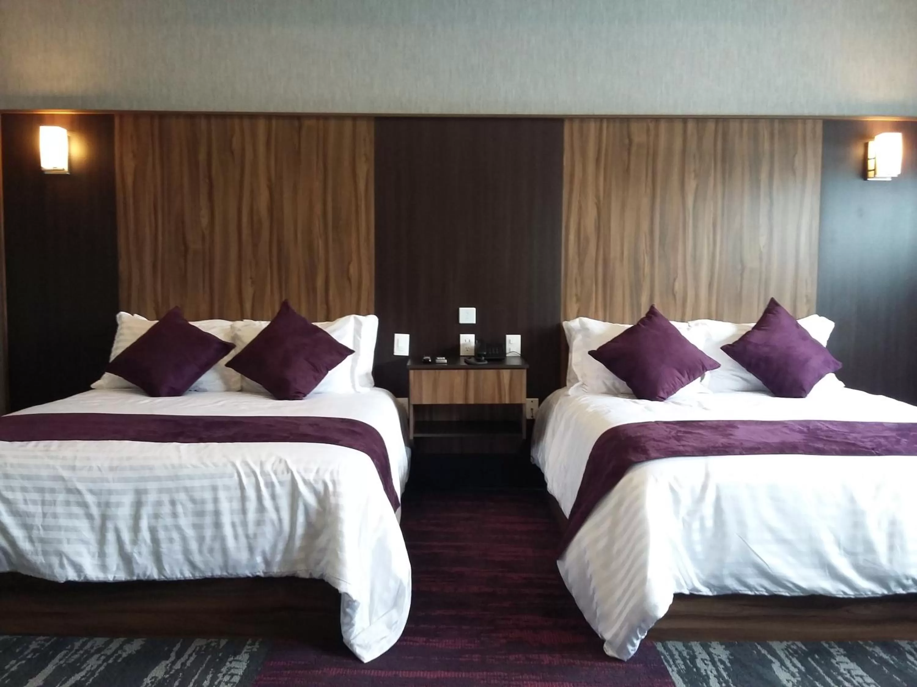 Photo of the whole room, Bed in Wyndham Garden Aguascalientes Hotel & Casino