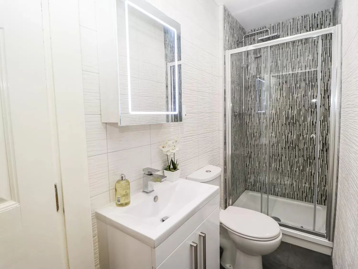 Bathroom in St John's North Hotel Apartments