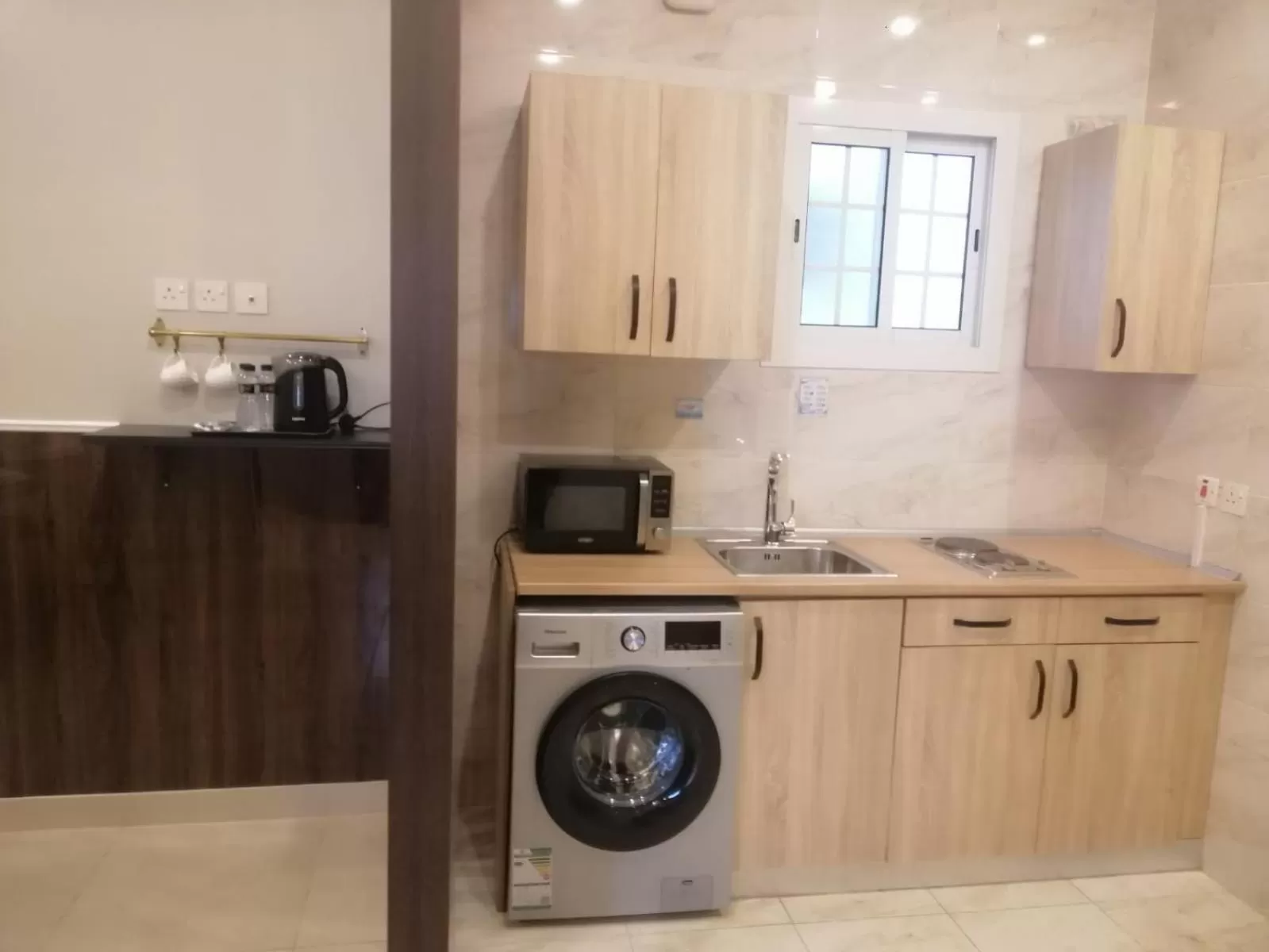 Coffee/tea facilities, Kitchen/Kitchenette in Vital House Apartments