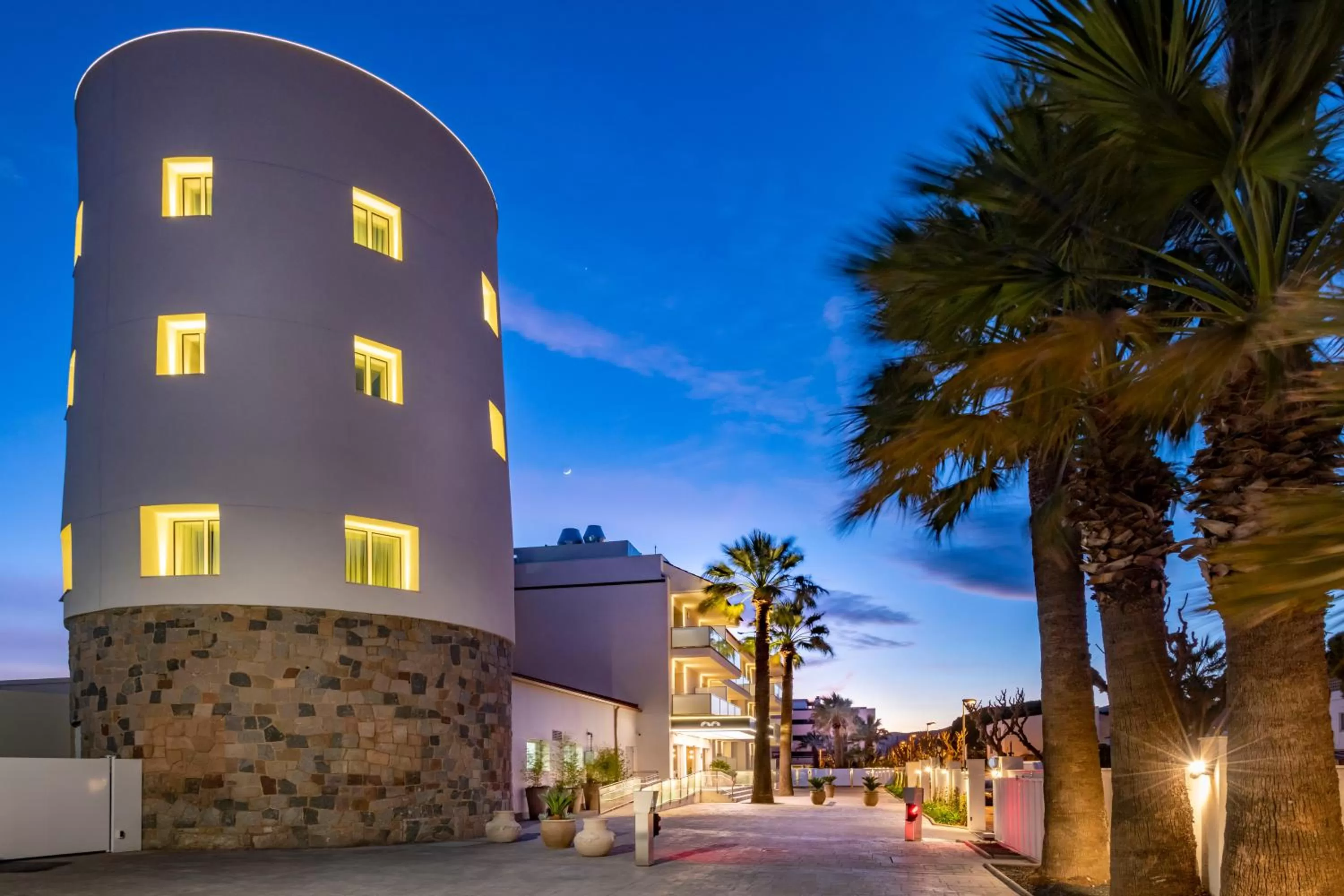 Property building in Hotel Playafels