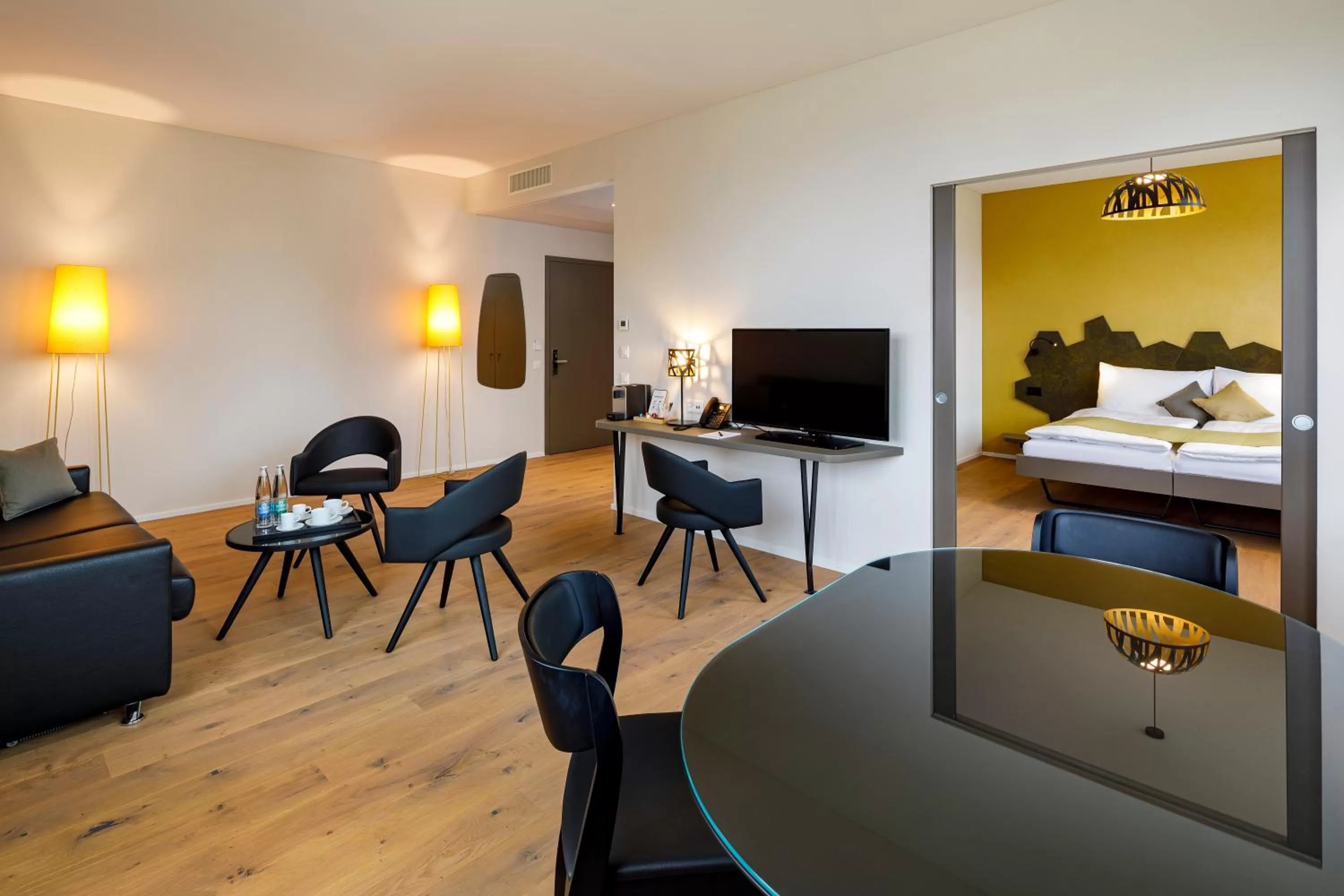 Living room, Bed in Focus Hotel