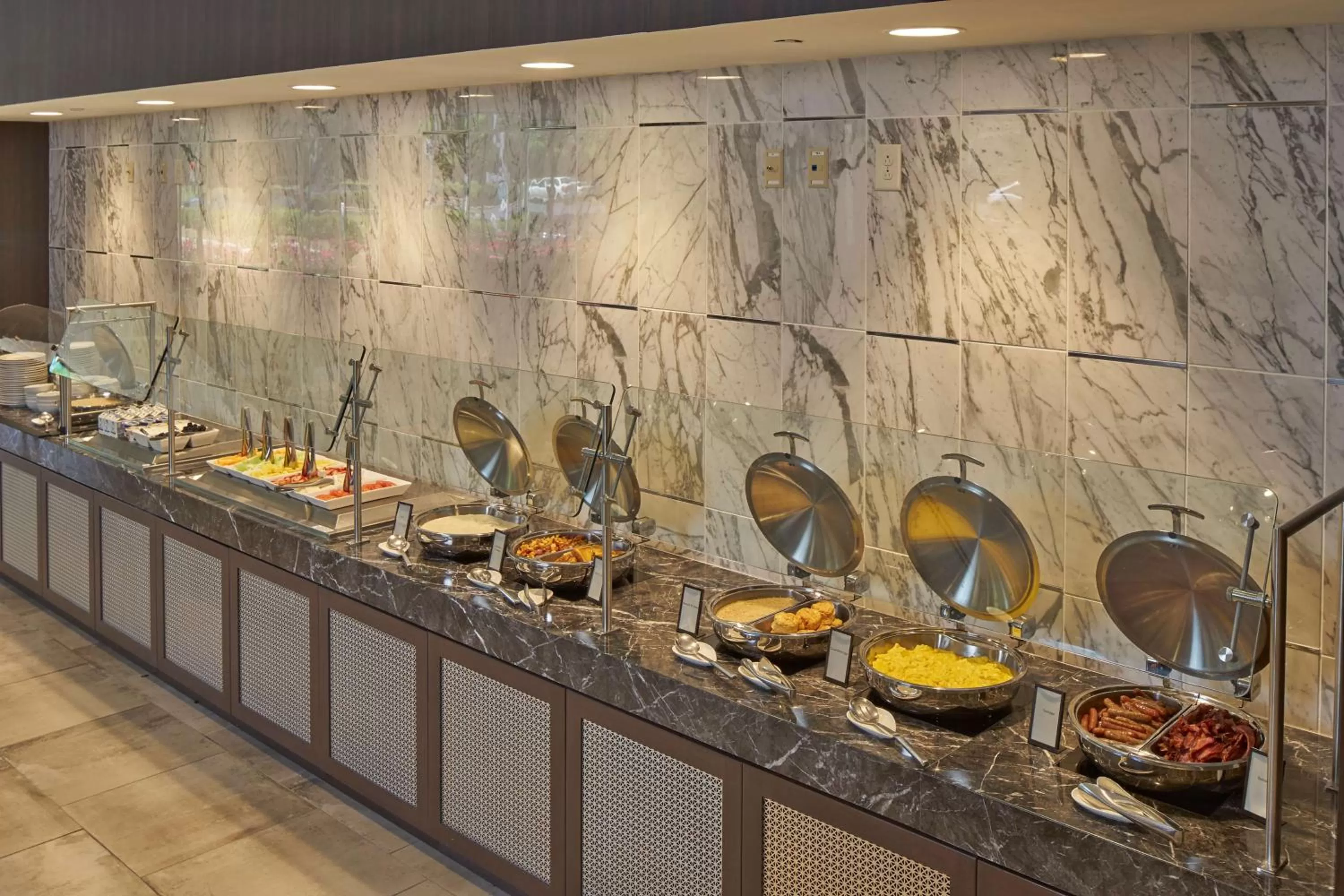 Restaurant/places to eat in Hilton Raleigh North Hills