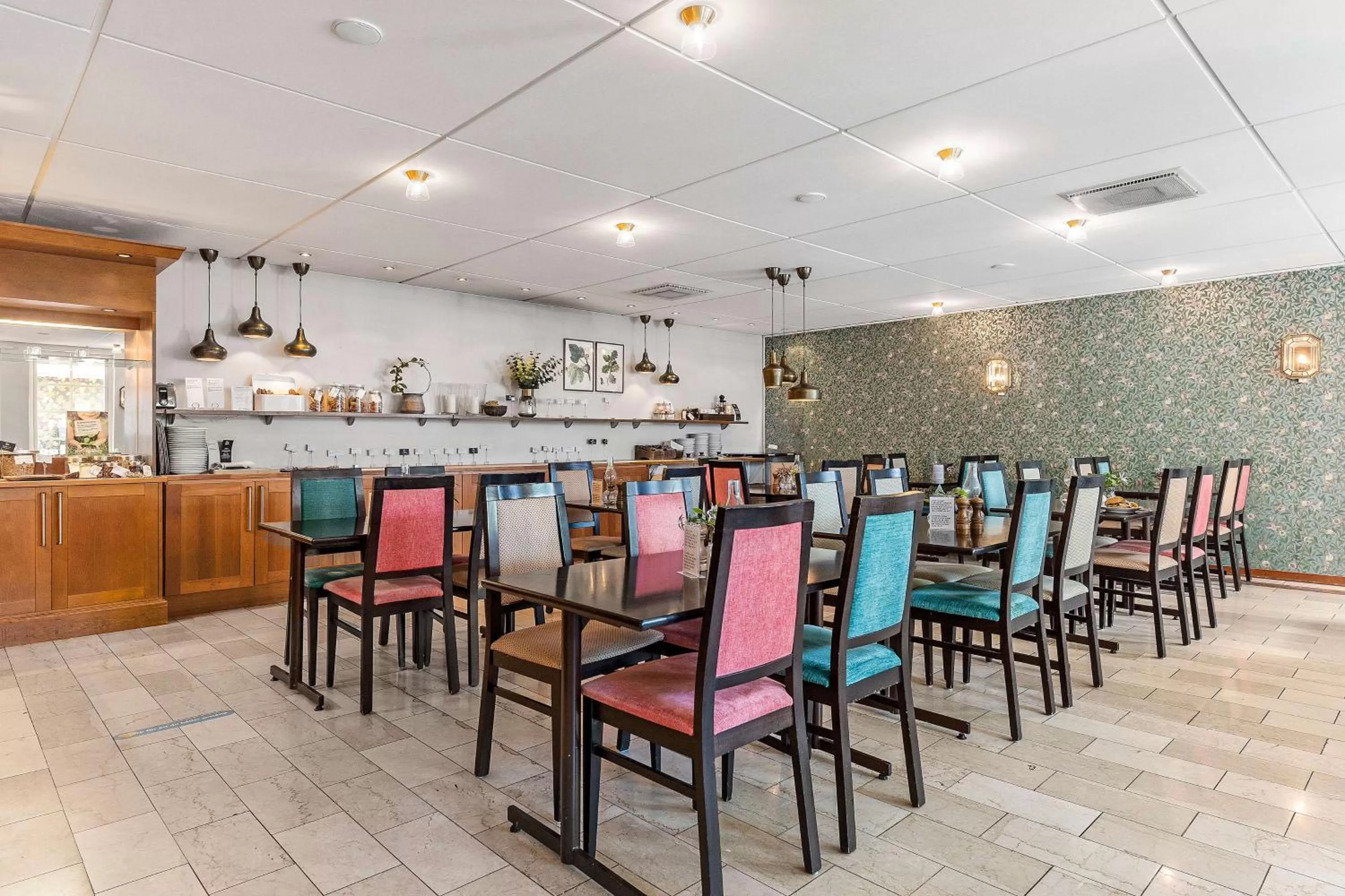 Breakfast in Best Western Plus Edward Hotel