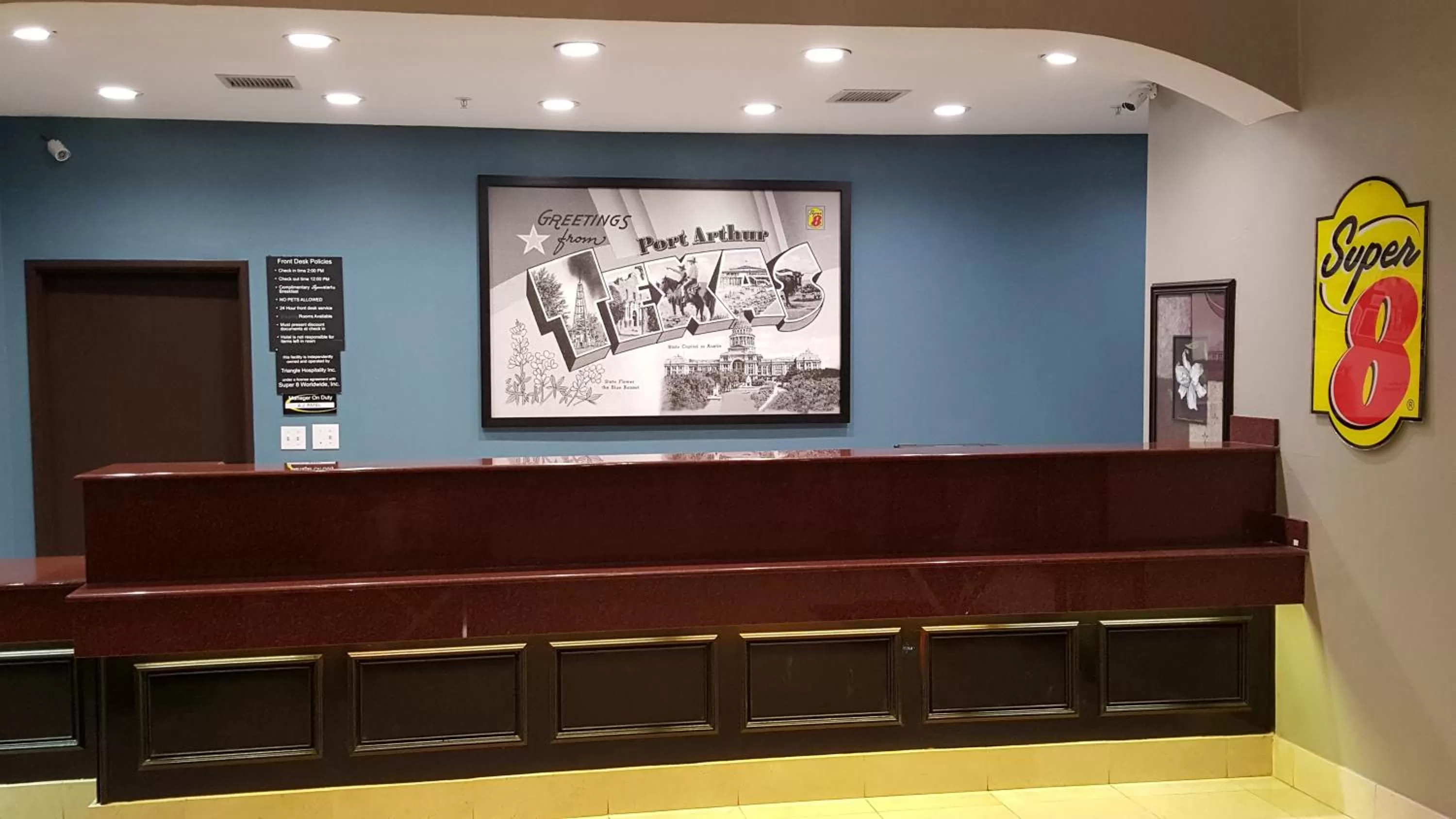 Lobby or reception in Super 8 by Wyndham Port Arthur/Nederland Area